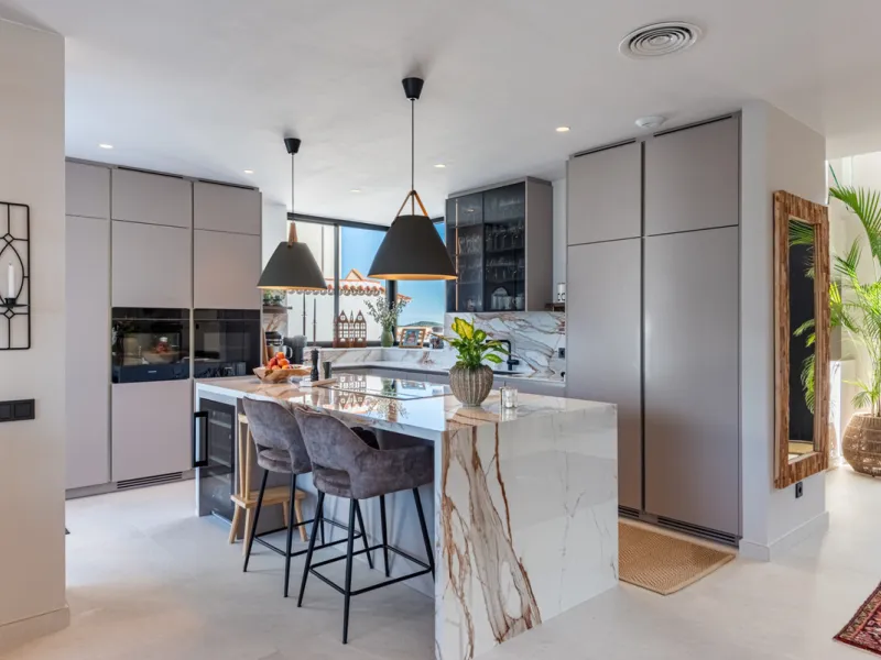CONTEMPORARY LUXURY VILLA WITH PANORAMIC VIEWS – BUILT 2024