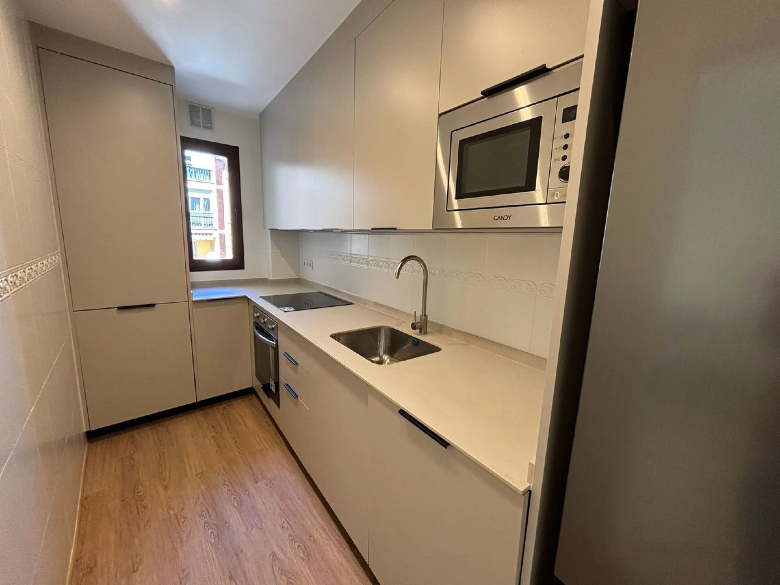 Apartment for sale in El Ejido area – Alameda Capuchinos Street, Málaga