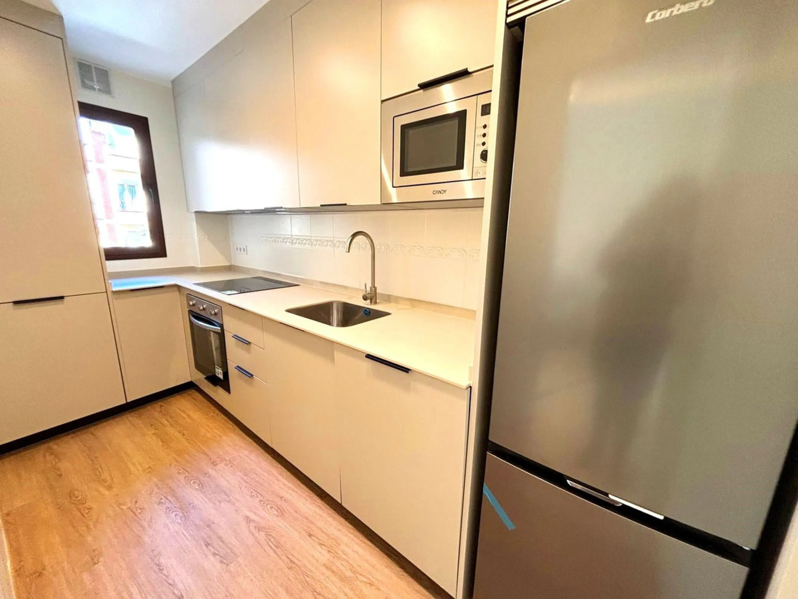 Apartment for sale in El Ejido area – Alameda Capuchinos Street, Málaga
