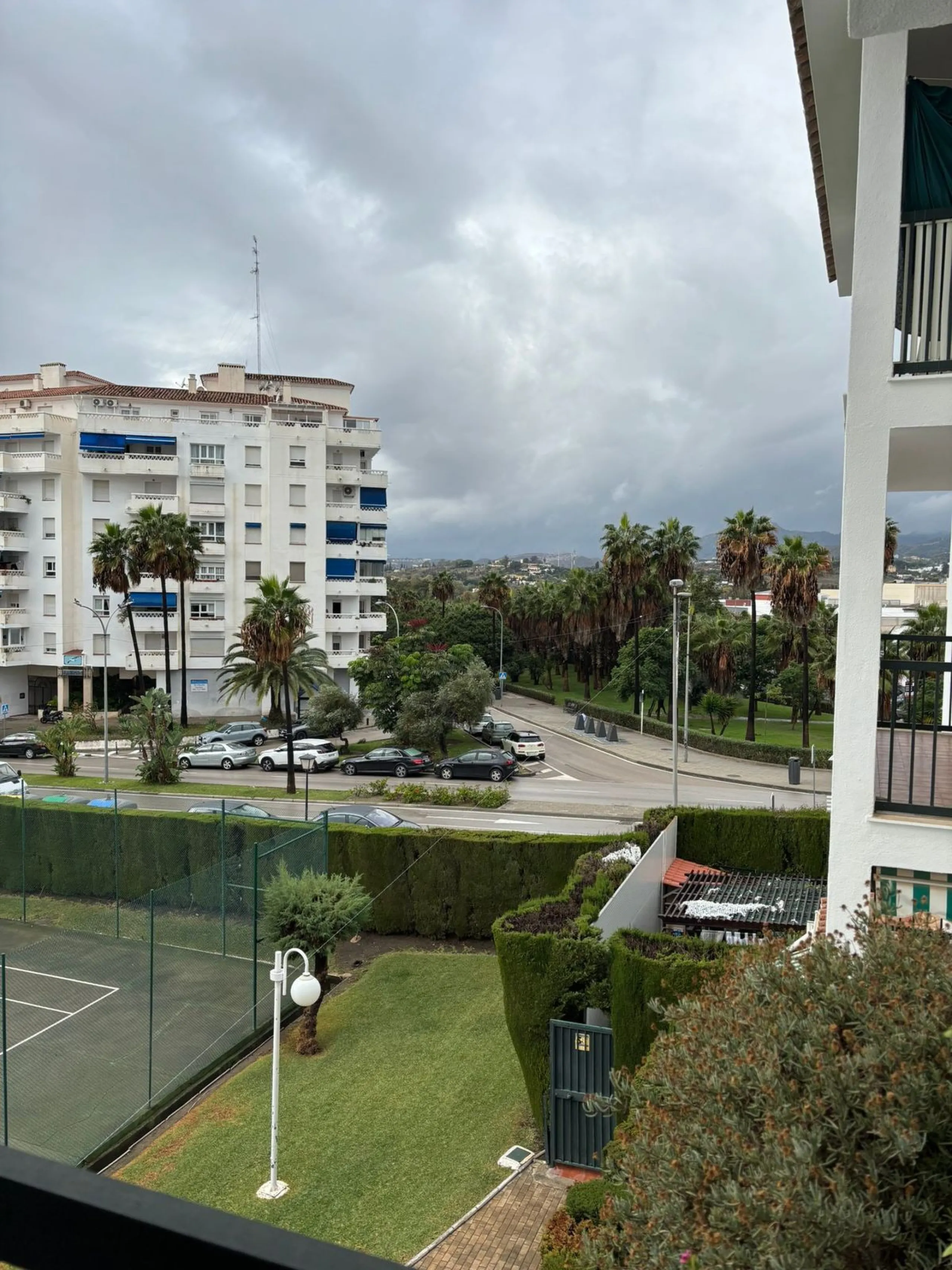Middle Floor Apartment, Nueva Andalucía, Costa del Sol.