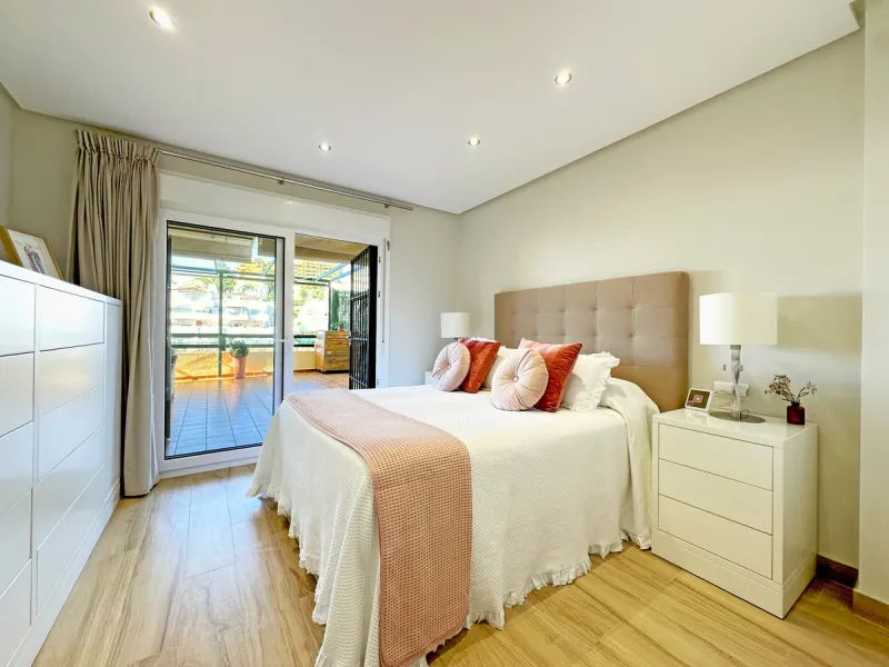 Apartment - Ground Floor Apartment в продаже в Estepona, Málaga. В доме 2 спален и 2 ванных комнат. Площадь дома 106 м²