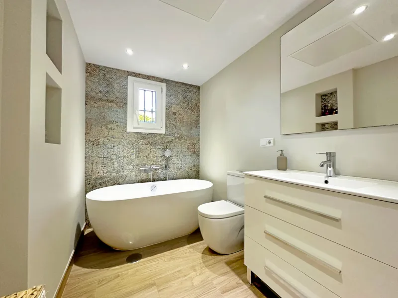 Apartment - Ground Floor Apartment в продаже в Estepona, Málaga. В доме 2 спален и 2 ванных комнат. Площадь дома 106 м²