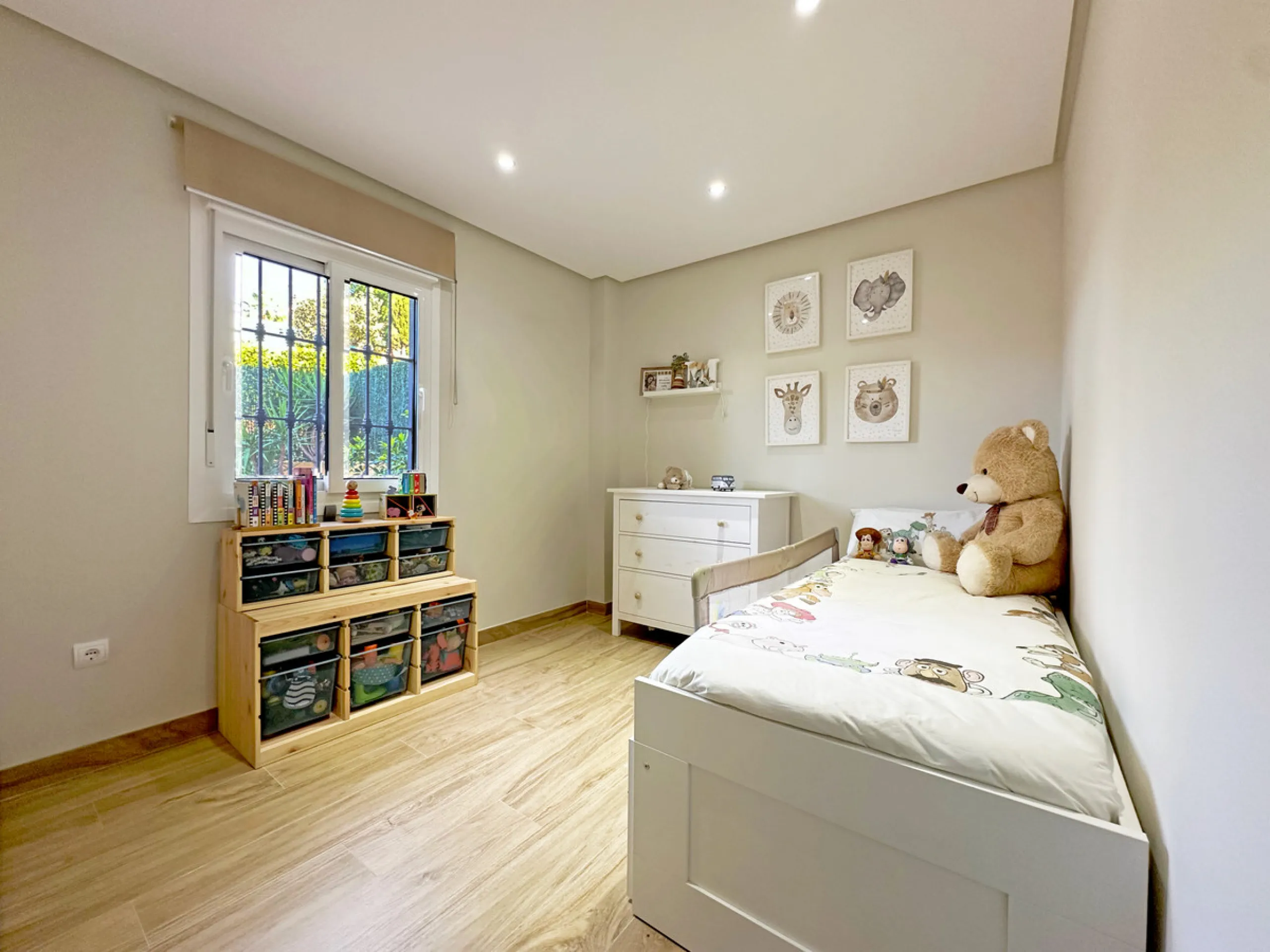 Apartment - Ground Floor Apartment в продаже в Estepona, Málaga. В доме 2 спален и 2 ванных комнат. Площадь дома 106 м²