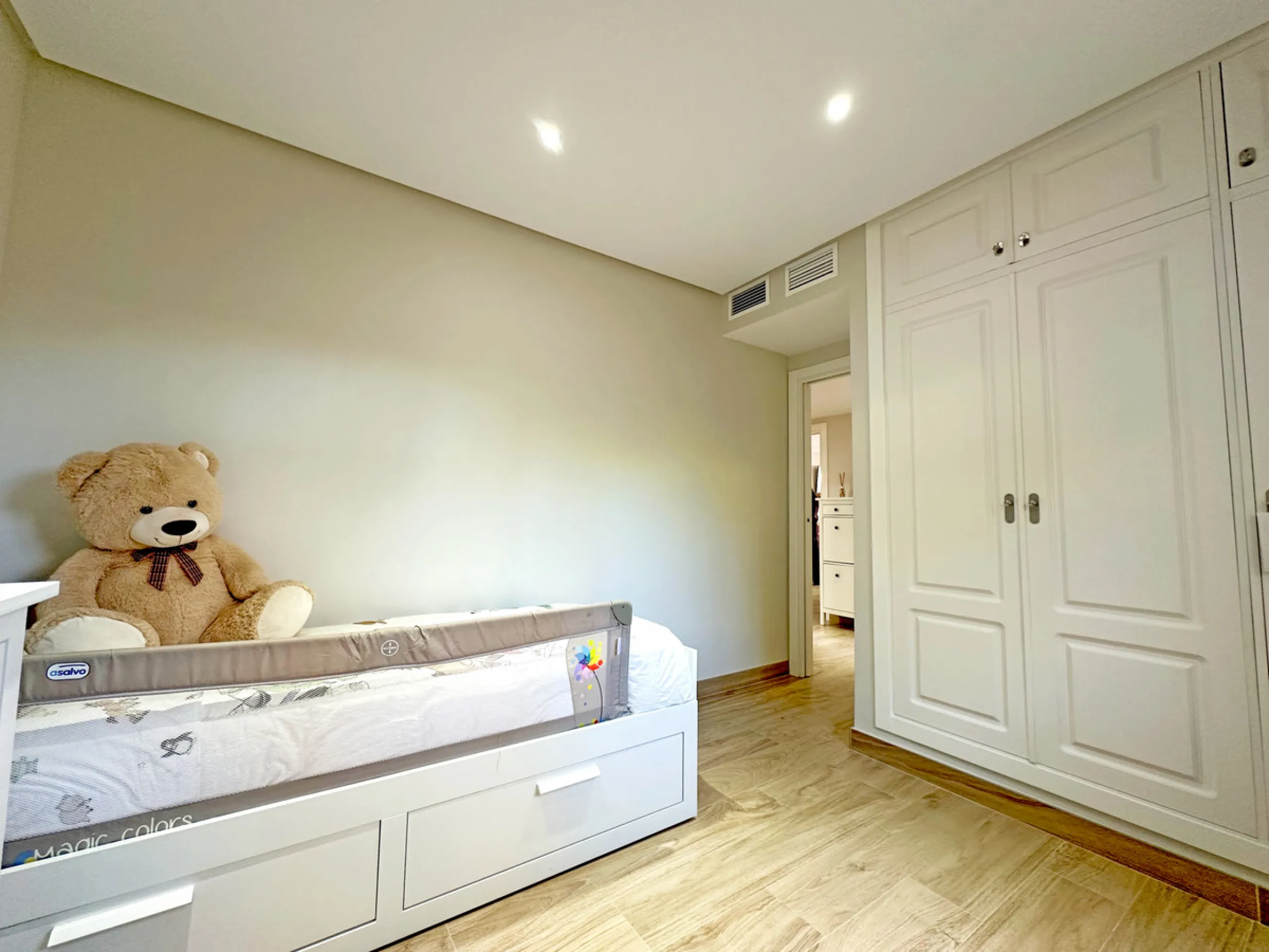 Apartment - Ground Floor Apartment в продаже в Estepona, Málaga. В доме 2 спален и 2 ванных комнат. Площадь дома 106 м²