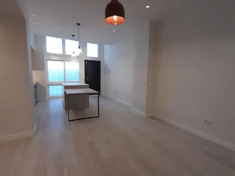 Renovated Ground Floor Apartment in Central Málaga – Ideal Home or Investment