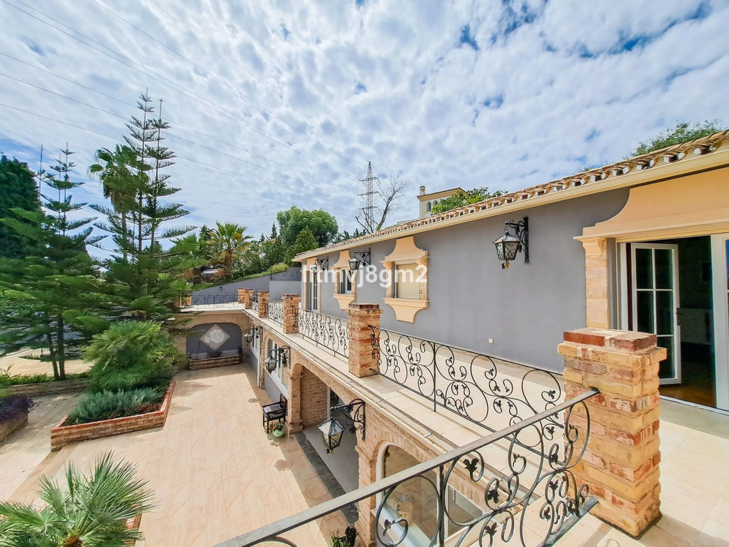 Significant price reduction by 700.000€, priced to sell! Must be seen.
