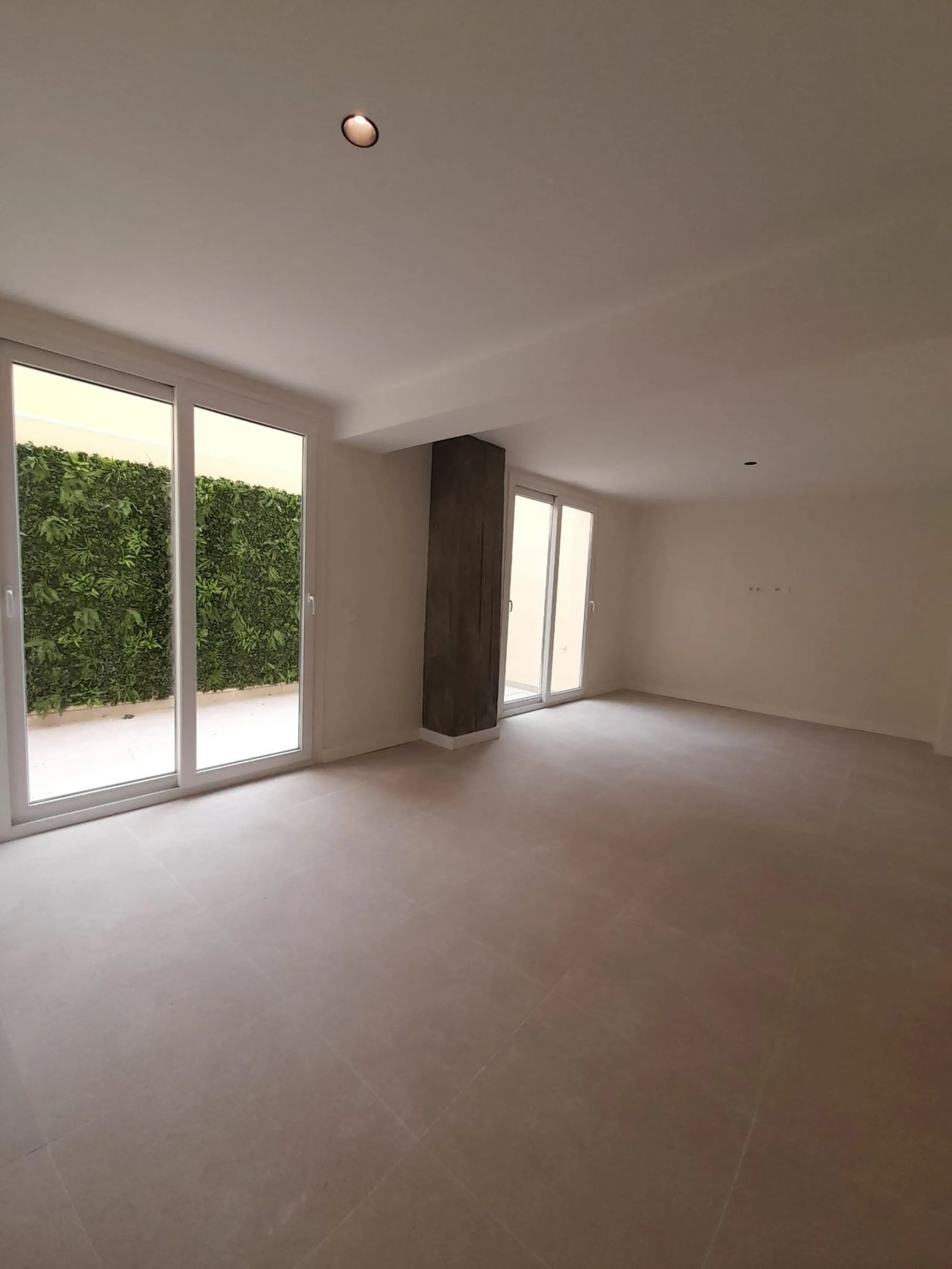 Renovated Ground Floor Apartment in Central Málaga – Ideal Home or Investment