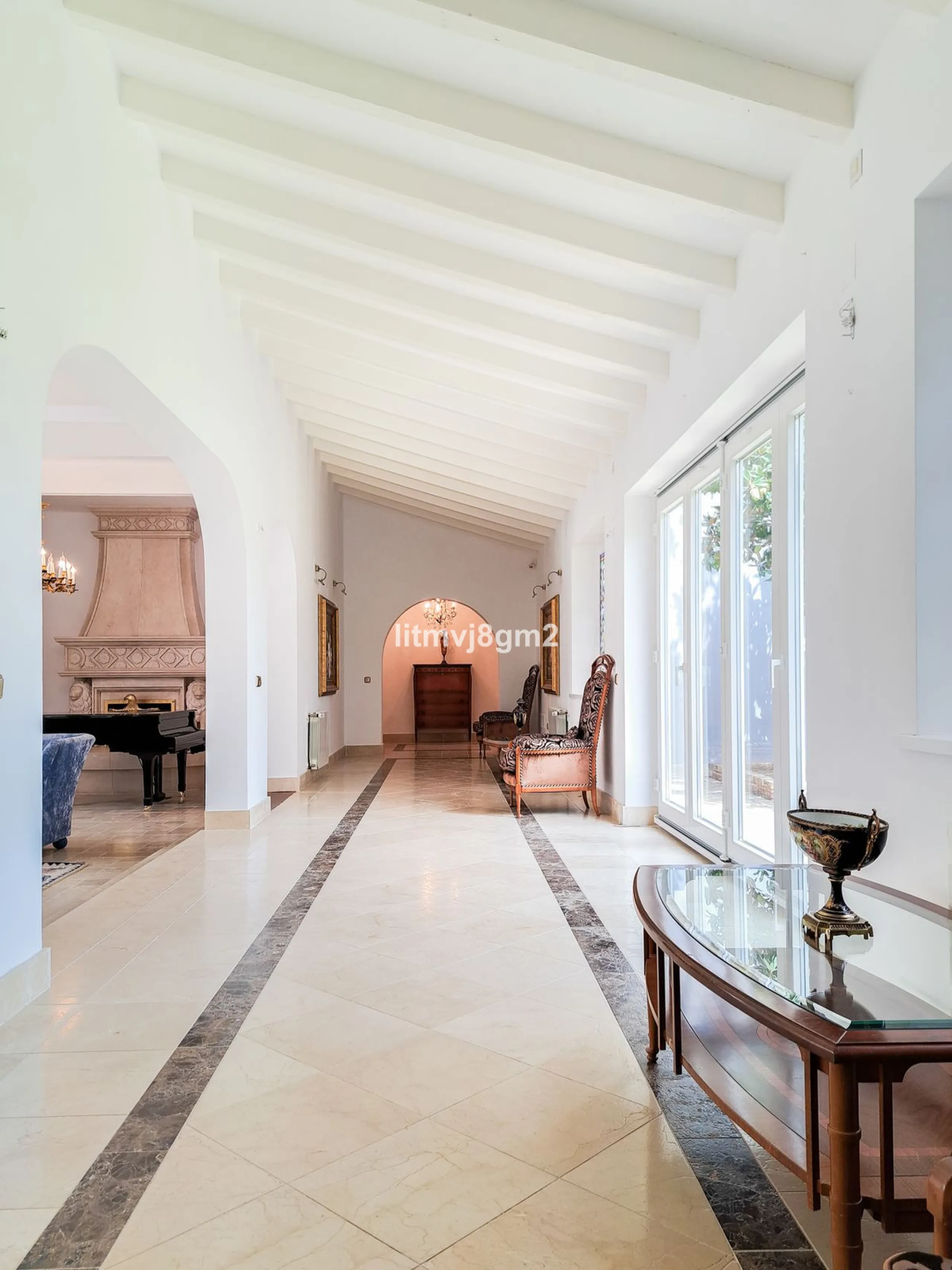 Significant price reduction by 700.000€, priced to sell! Must be seen.