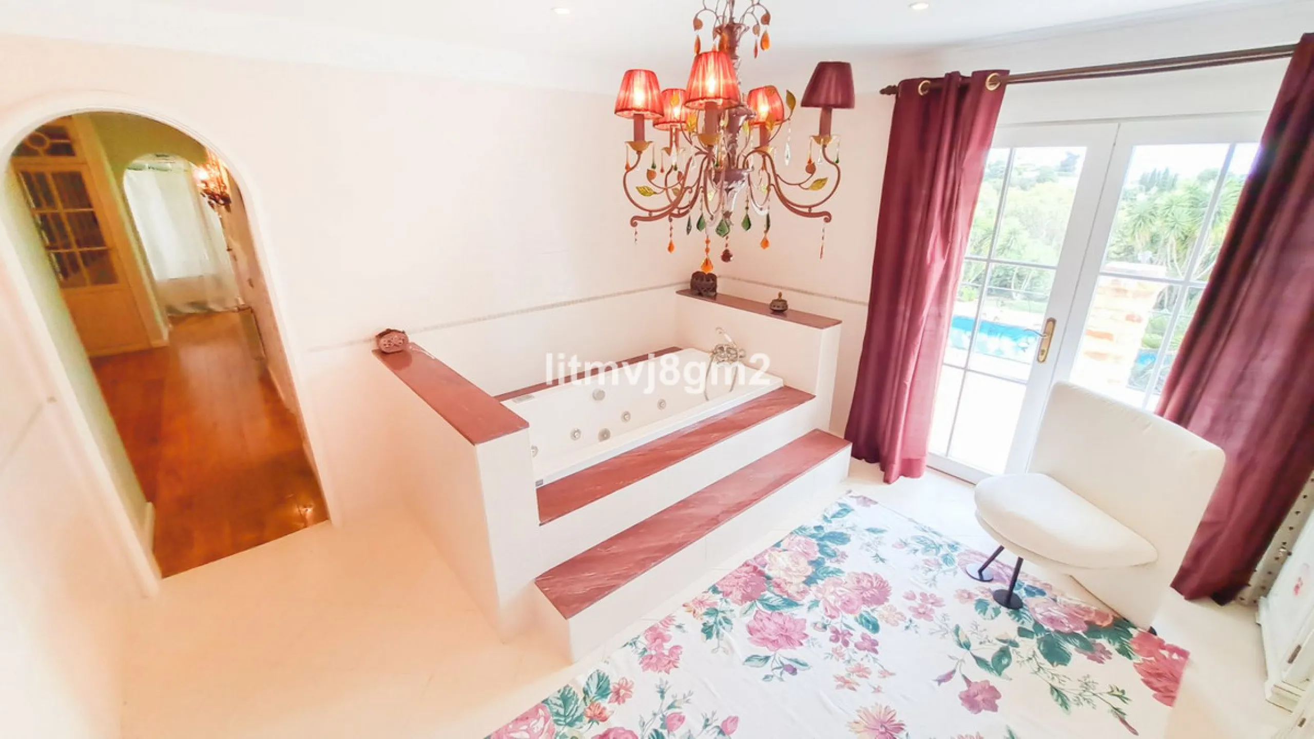 Significant price reduction by 700.000€, priced to sell! Must be seen.