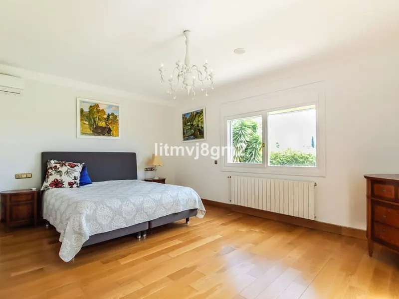 Significant price reduction by 700.000€, priced to sell! Must be seen.