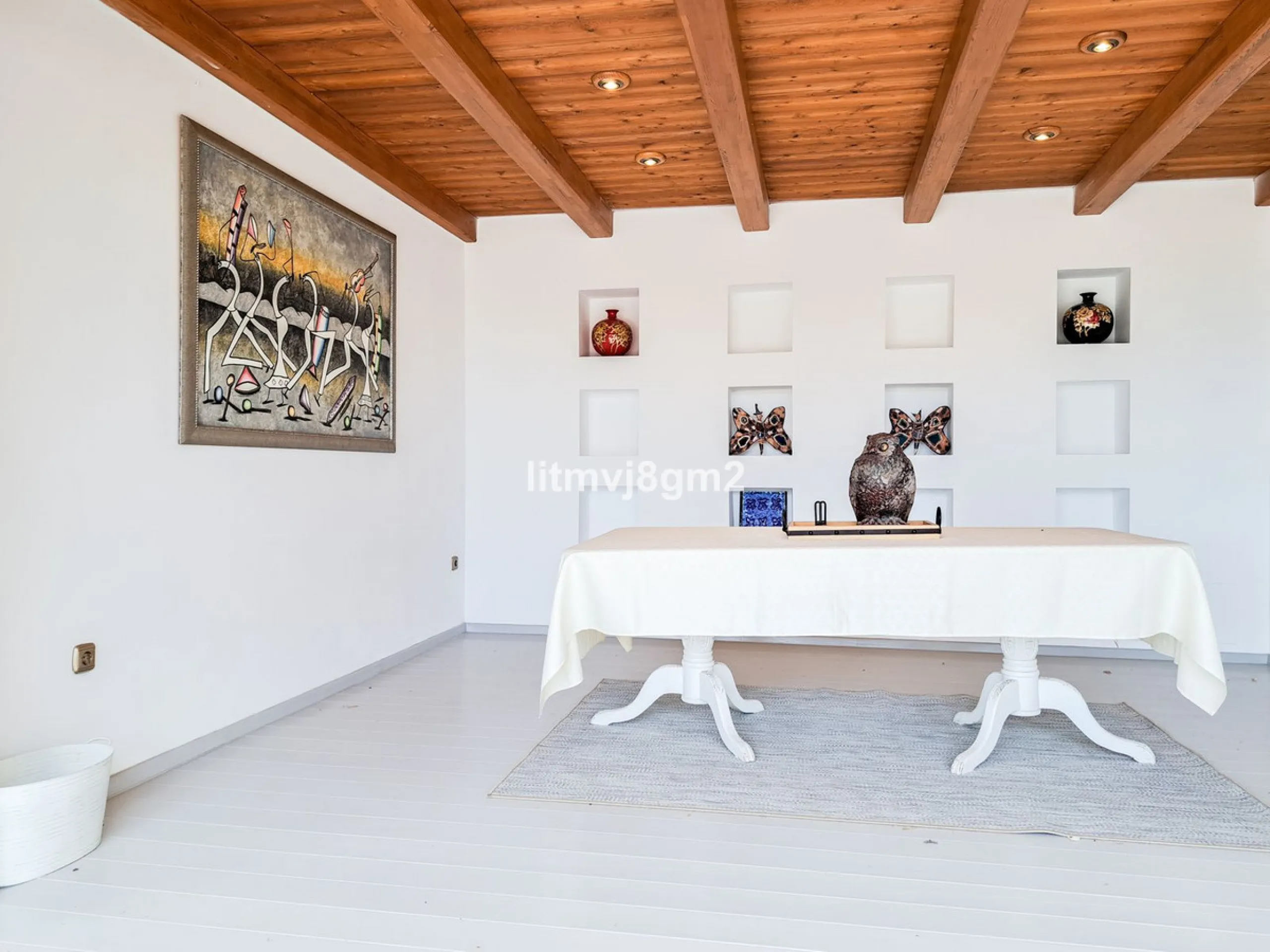 Significant price reduction by 700.000€, priced to sell! Must be seen.