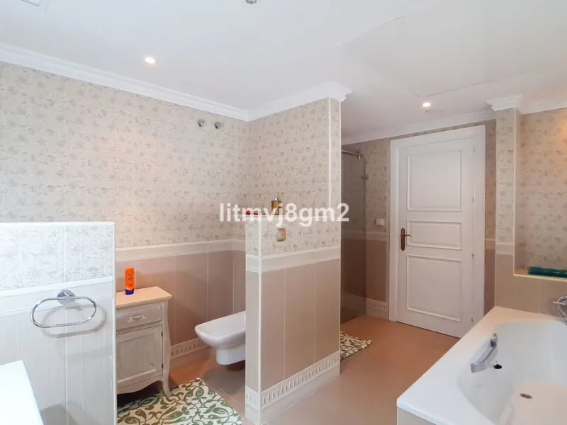 Significant price reduction by 700.000€, priced to sell! Must be seen.