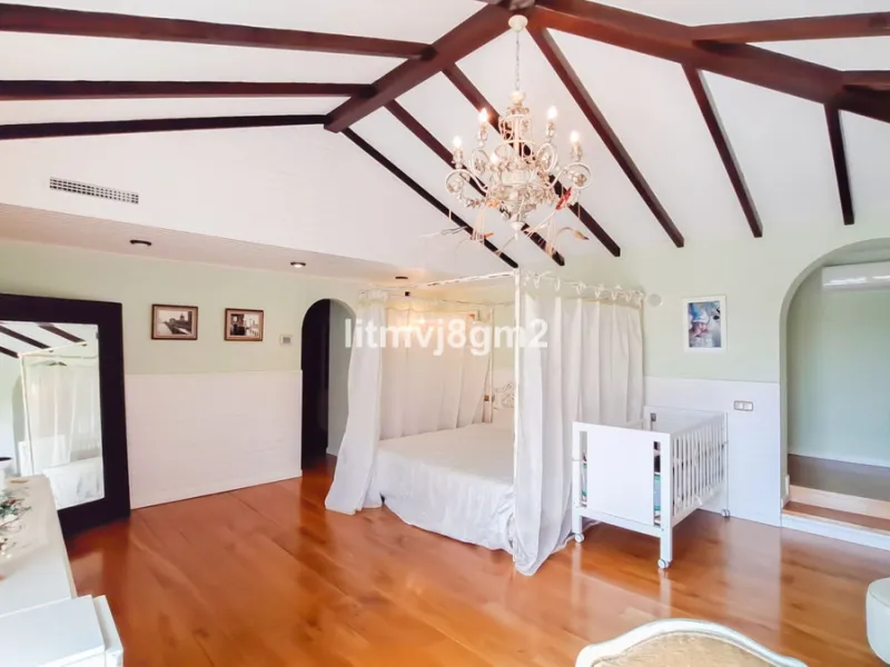 Significant price reduction by 700.000€, priced to sell! Must be seen.