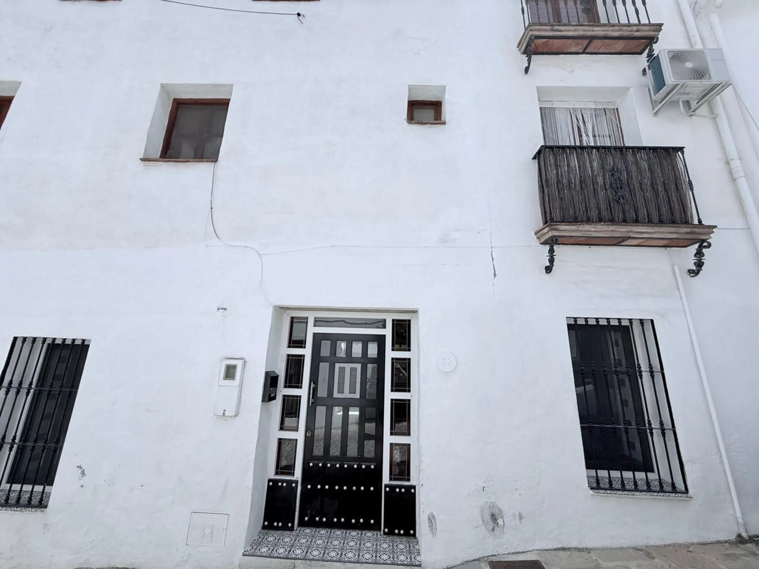 Traditional Andalusian Home - Prime Location in Monda Village