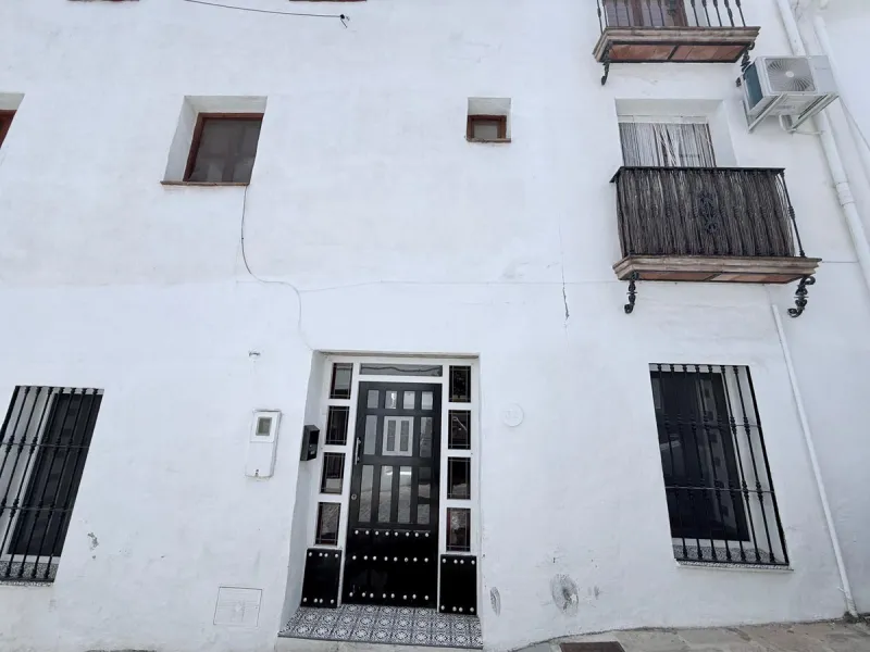 Traditional Andalusian Home - Prime Location in Monda Village