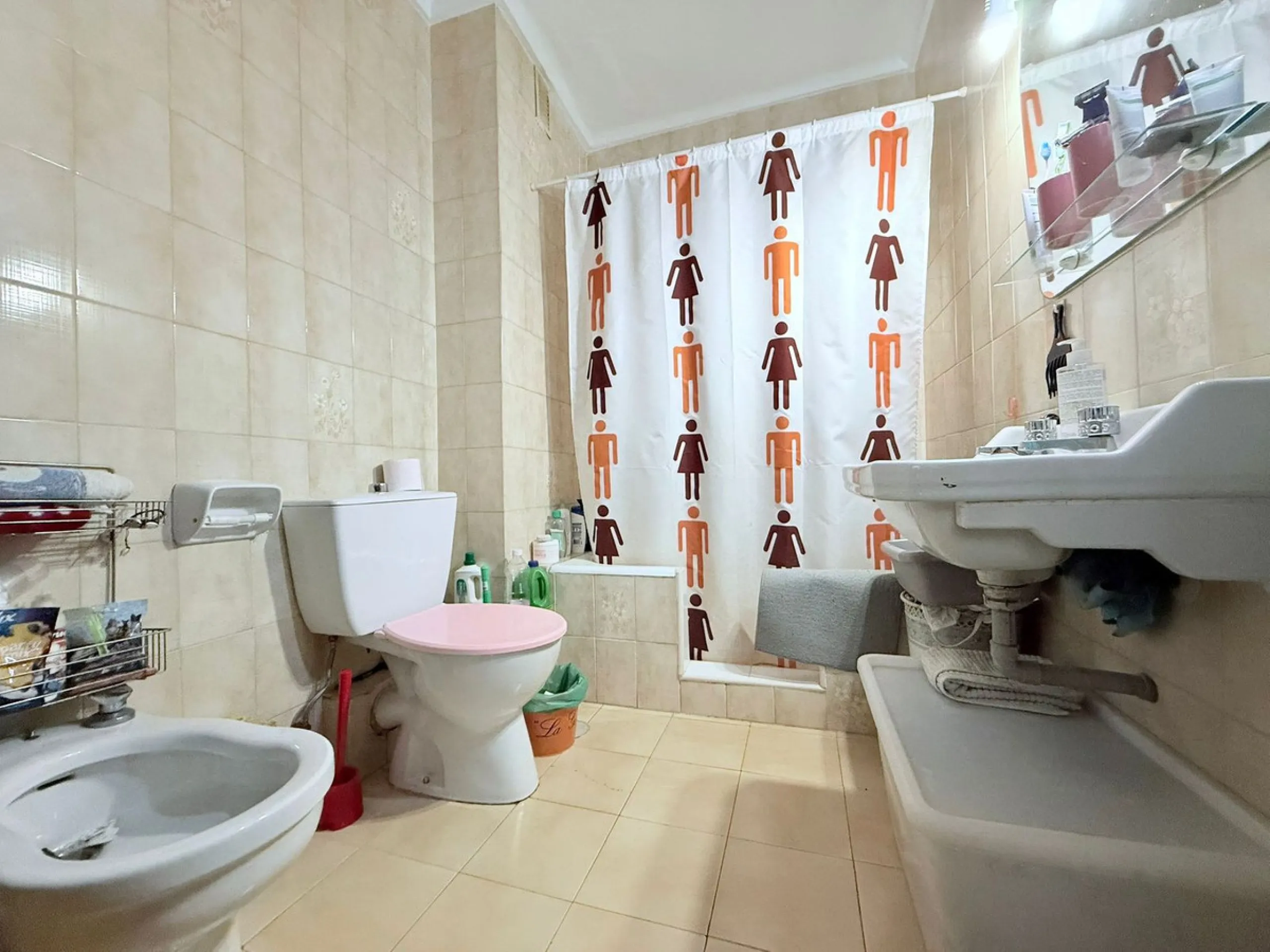 Fabulous 3-Bedroom Apartment in the Heart of Málaga