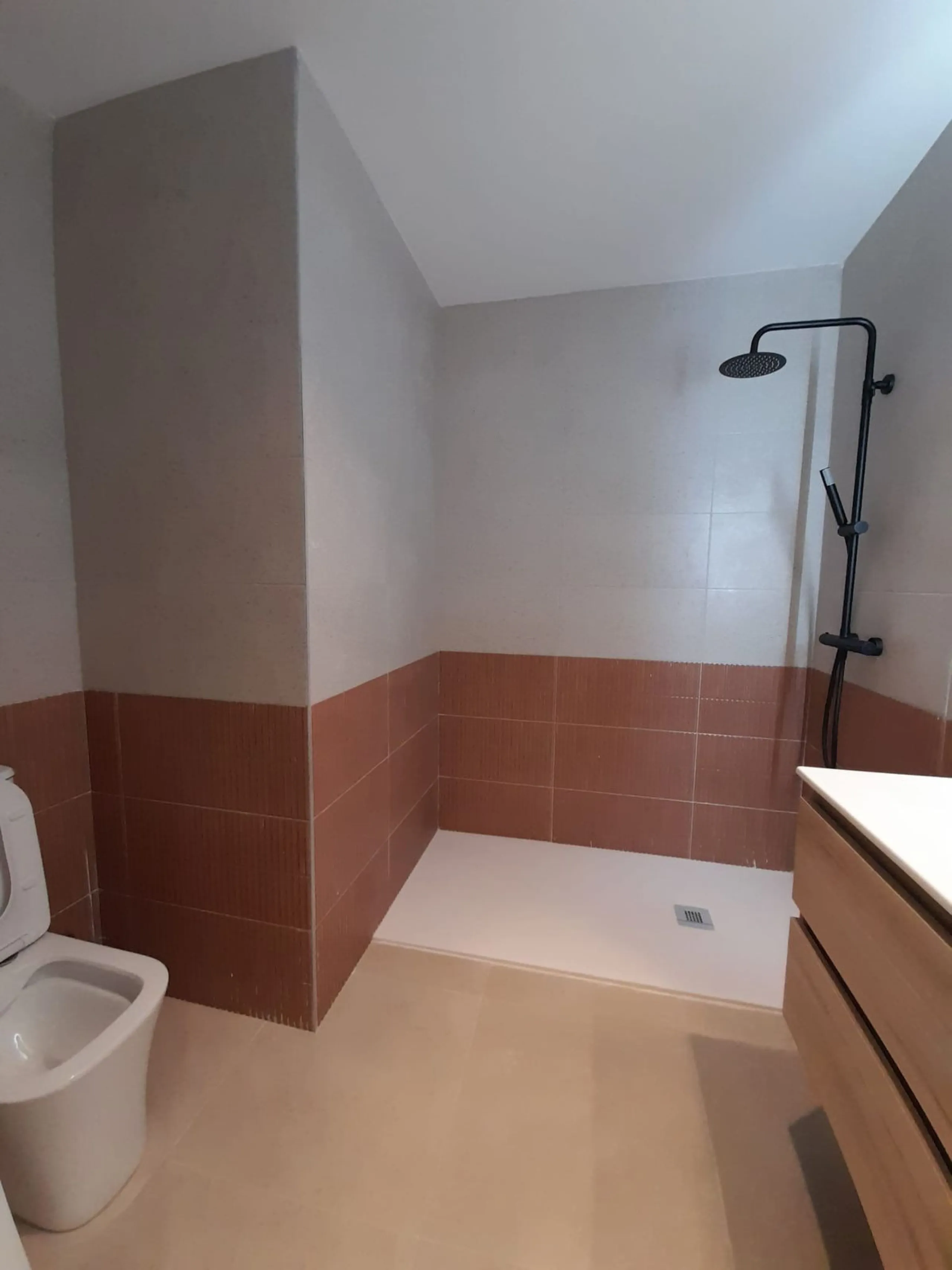 Renovated Ground Floor Apartment in Central Málaga – Ideal Home or Investment