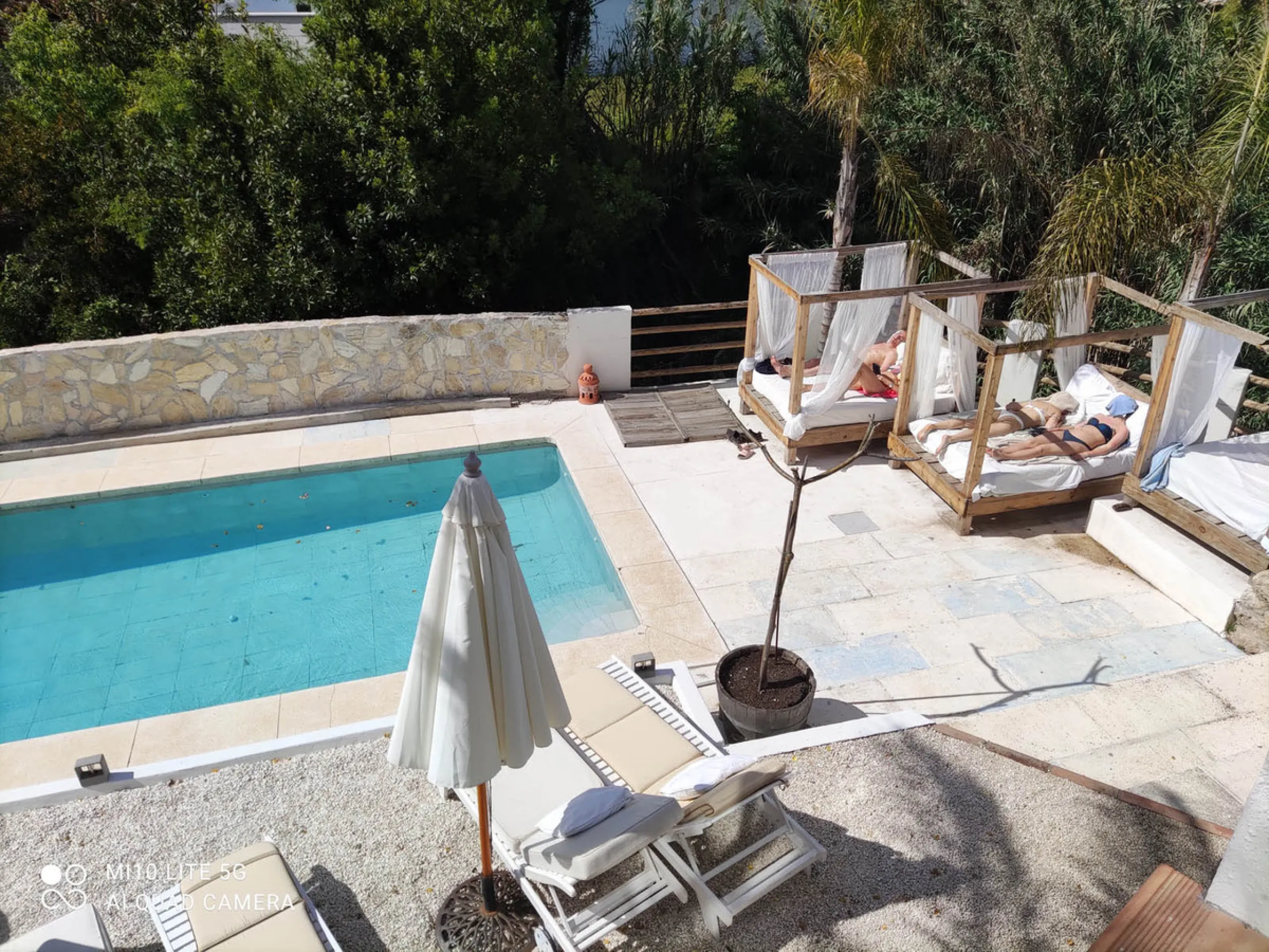 Presenting this beautiful property with an unbeatable location and a 7-year track record of successful rentals and an excellent reputation.