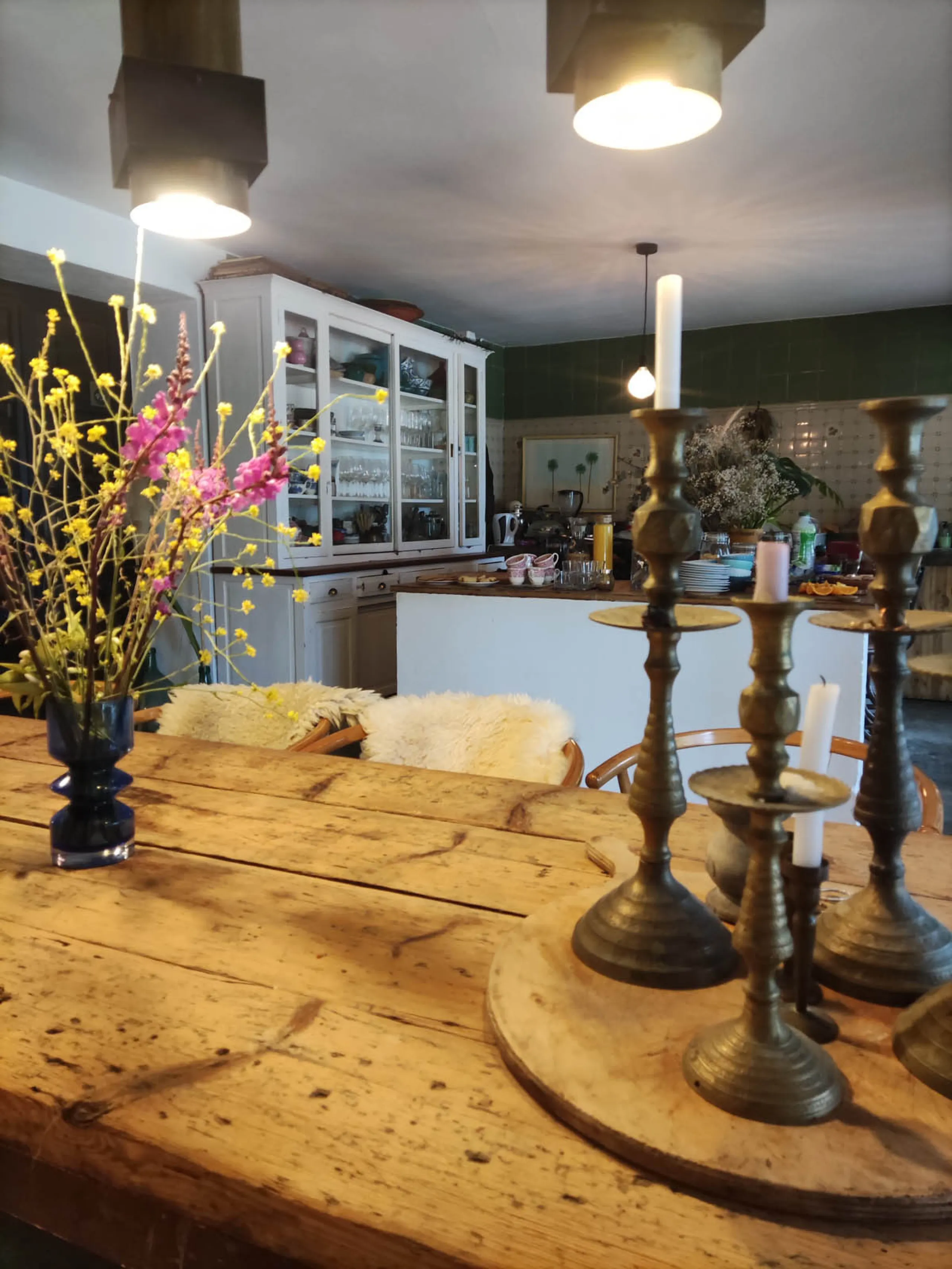 Presenting this beautiful property with an unbeatable location and a 7-year track record of successful rentals and an excellent reputation.