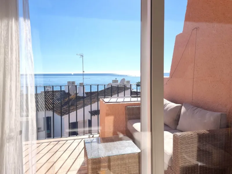 STUNNING FULLY RENOVATED SEAVIEW DUPLEX PENTHOUSE – BEACHSIDE CALAHONDA