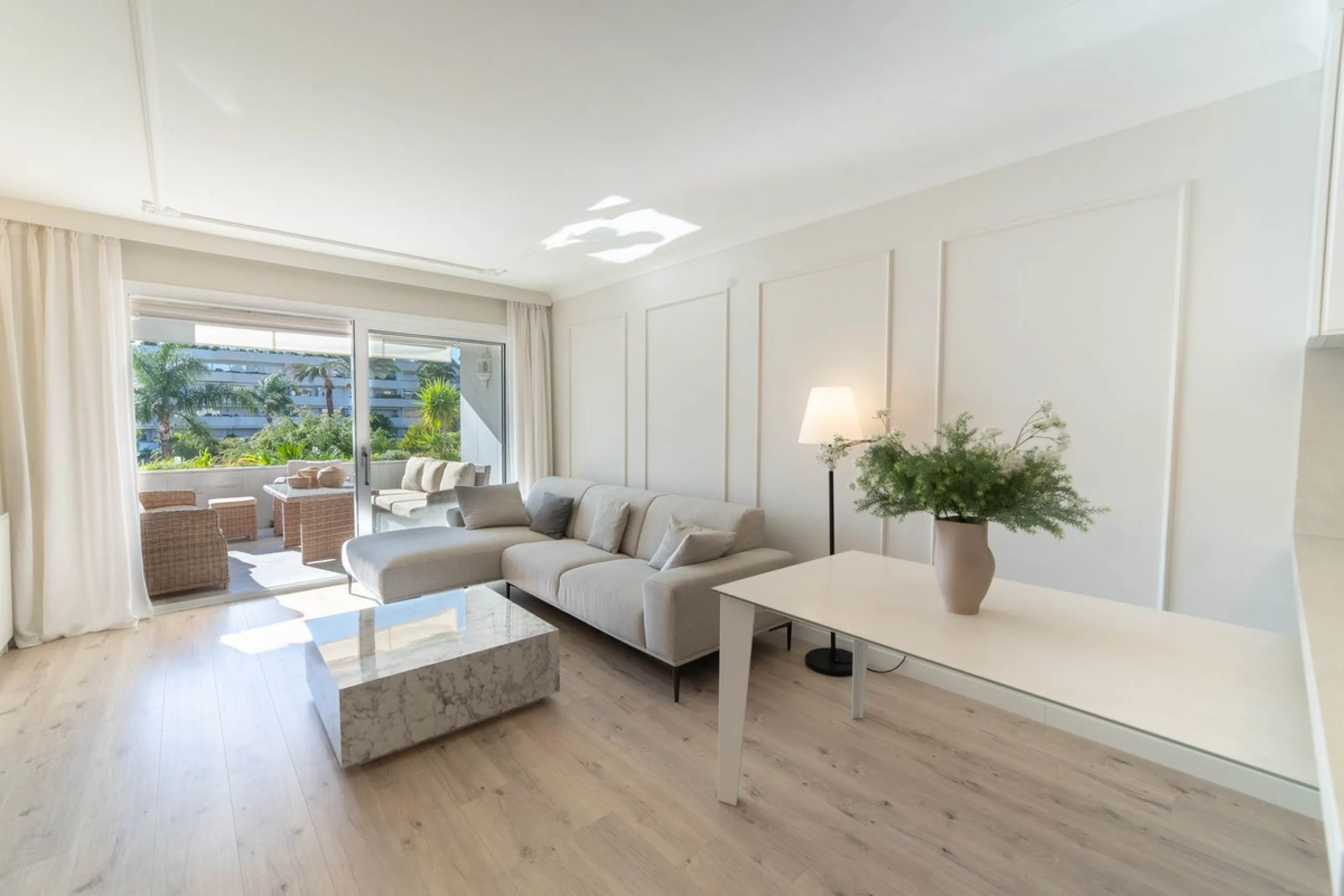 Middle Floor Apartment, Marbella, Costa del Sol.