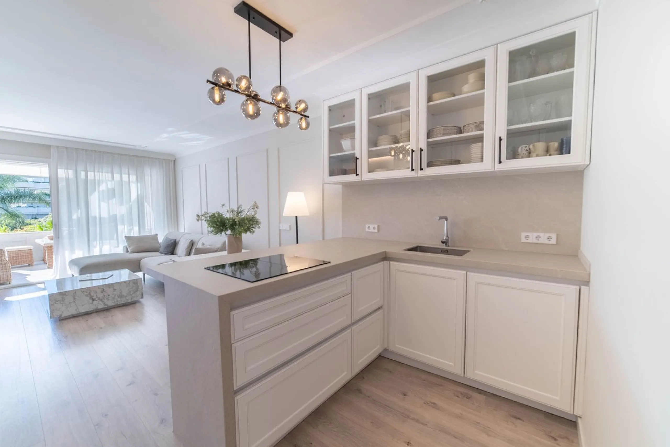 Middle Floor Apartment, Marbella, Costa del Sol.