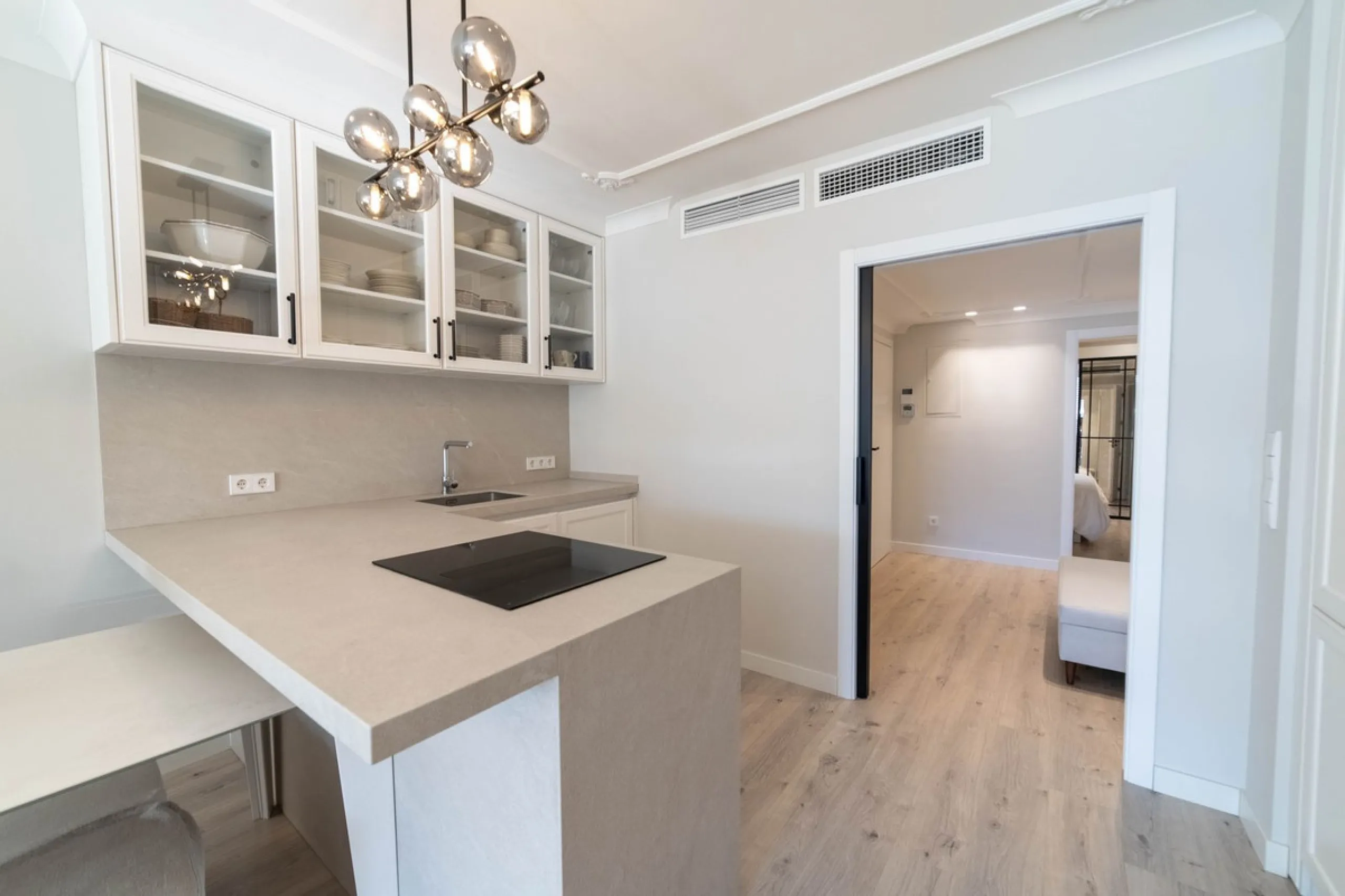 Middle Floor Apartment, Marbella, Costa del Sol.