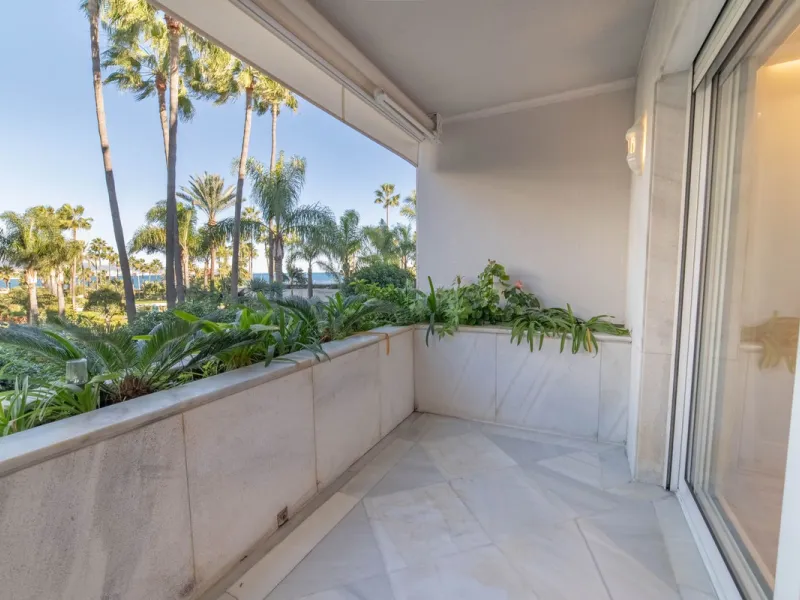 Middle Floor Apartment, Marbella, Costa del Sol.
