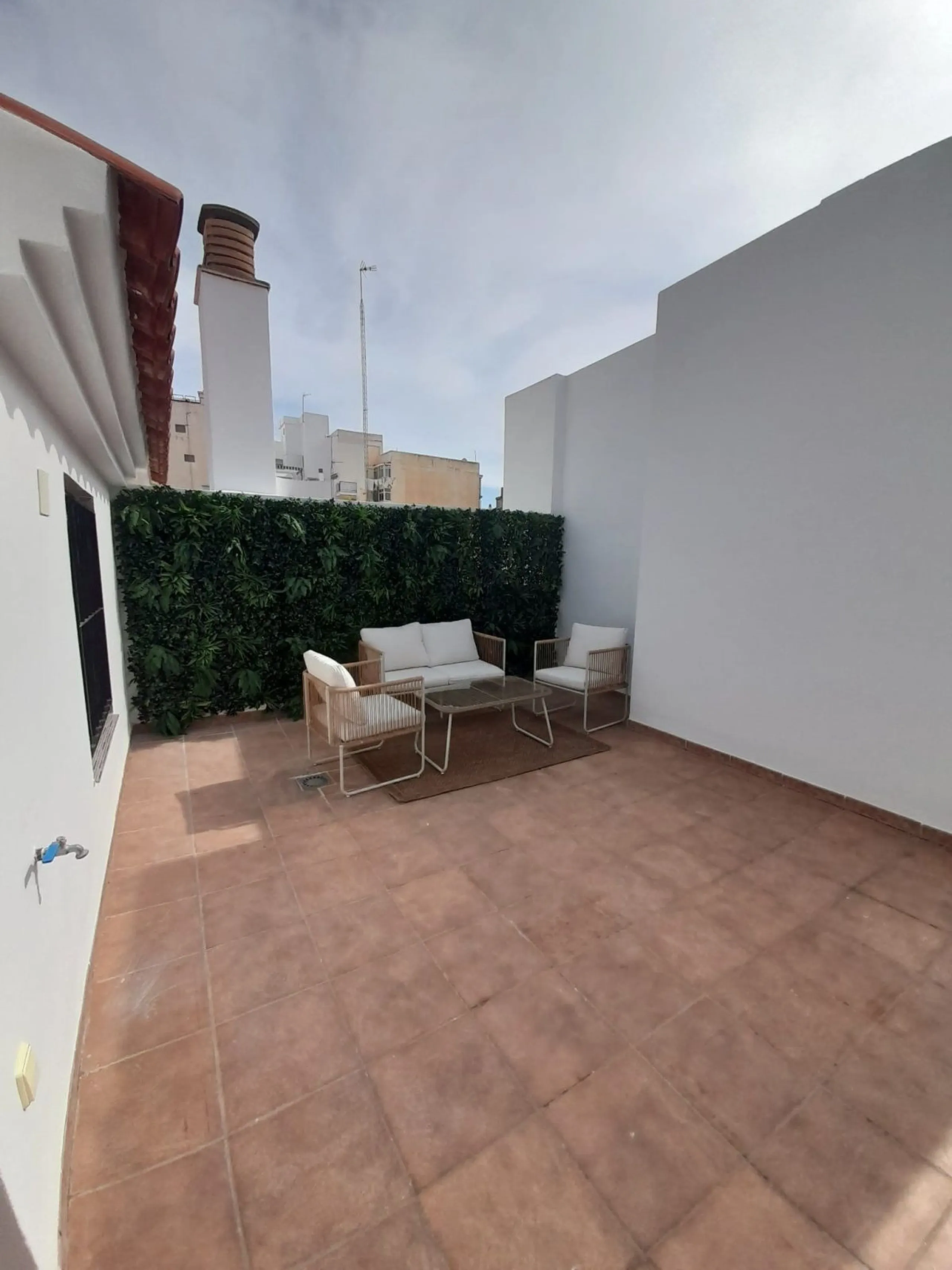 Duplex with private terrace, parking space and storage room in Málaga city