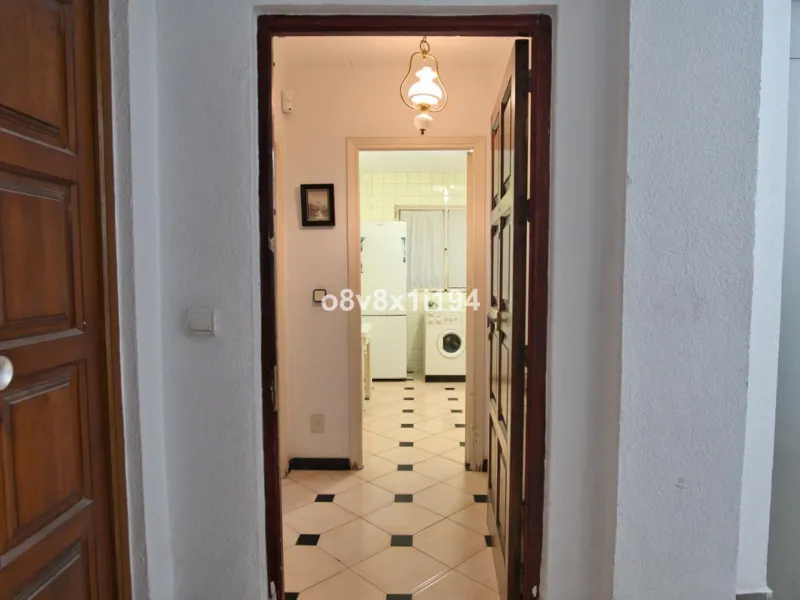 Just steps from María Zambrano, you'll discover an apartment that's not only well-located… but also invites you to imagine a more comfortable, more personal life. A space with true tranquility, light, a terrace, and the freedom to design it entirely to yo