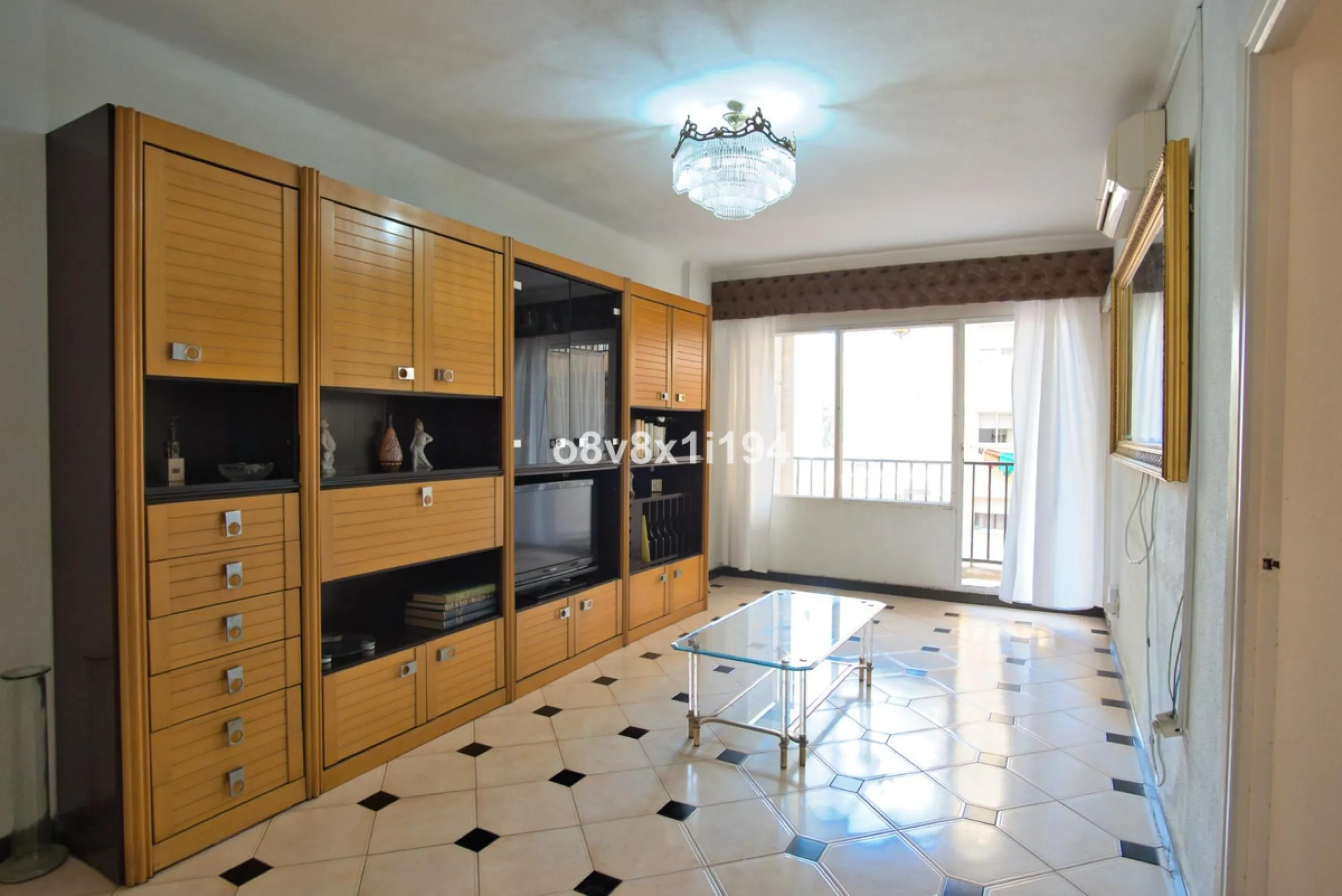 Apartment - Middle Floor Apartment в продаже в Málaga, Málaga. В доме 3 спален и 1 ванных комнат. Площадь дома 86 м²