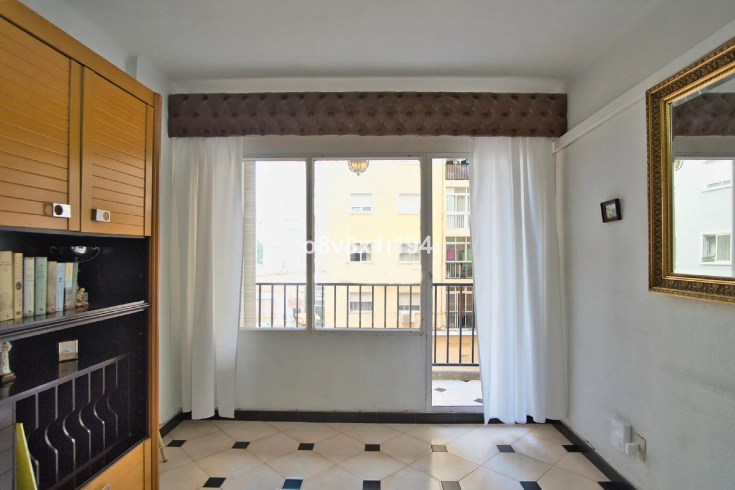 Apartment - Middle Floor Apartment в продаже в Málaga, Málaga. В доме 3 спален и 1 ванных комнат. Площадь дома 86 м²