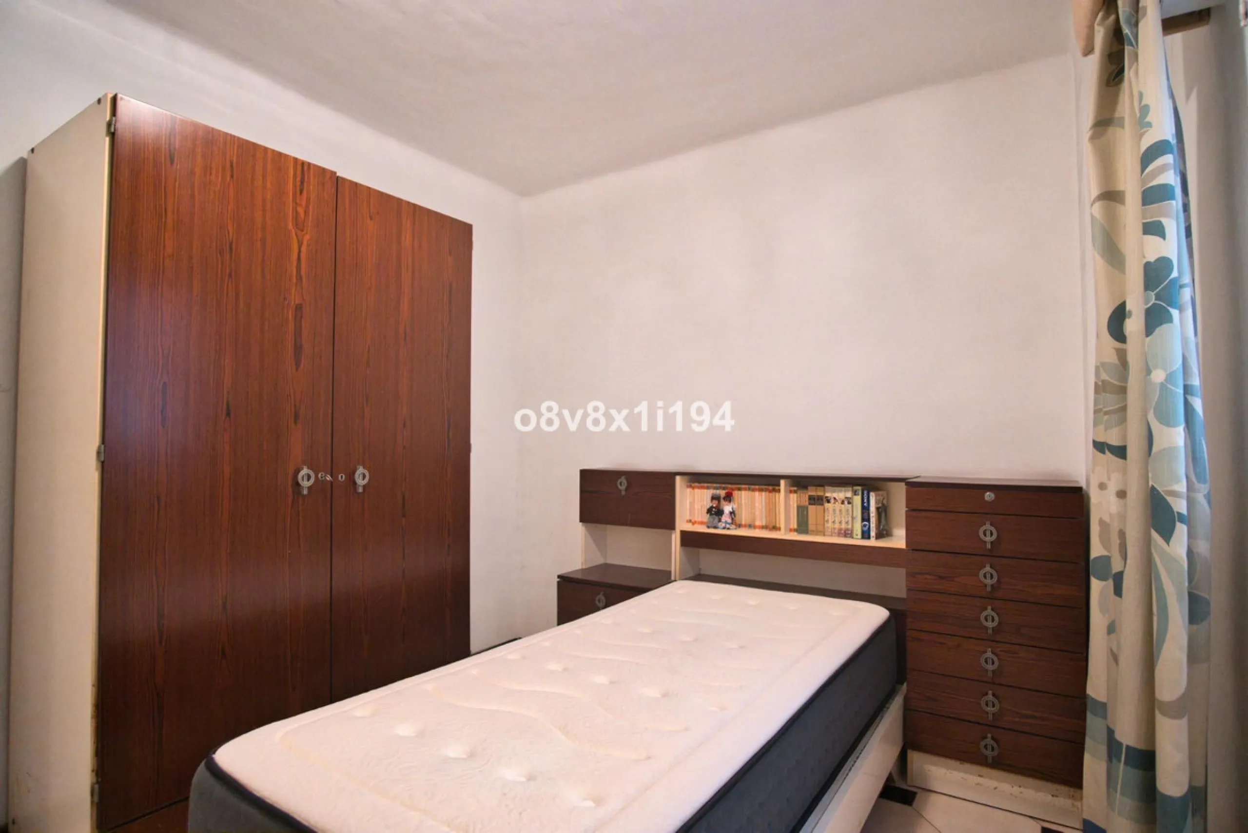 Apartment - Middle Floor Apartment в продаже в Málaga, Málaga. В доме 3 спален и 1 ванных комнат. Площадь дома 86 м²