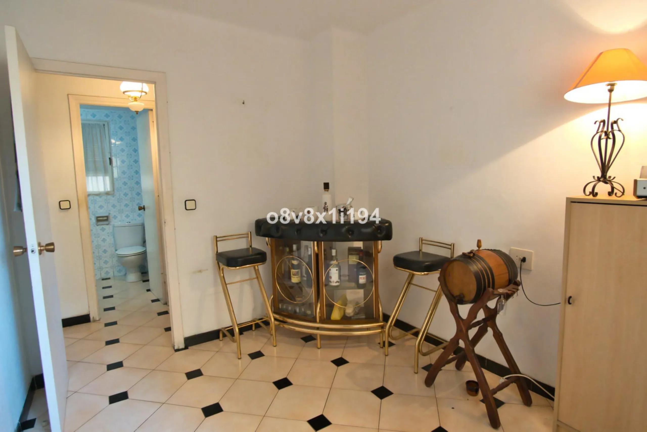 Apartment - Middle Floor Apartment в продаже в Málaga, Málaga. В доме 3 спален и 1 ванных комнат. Площадь дома 86 м²