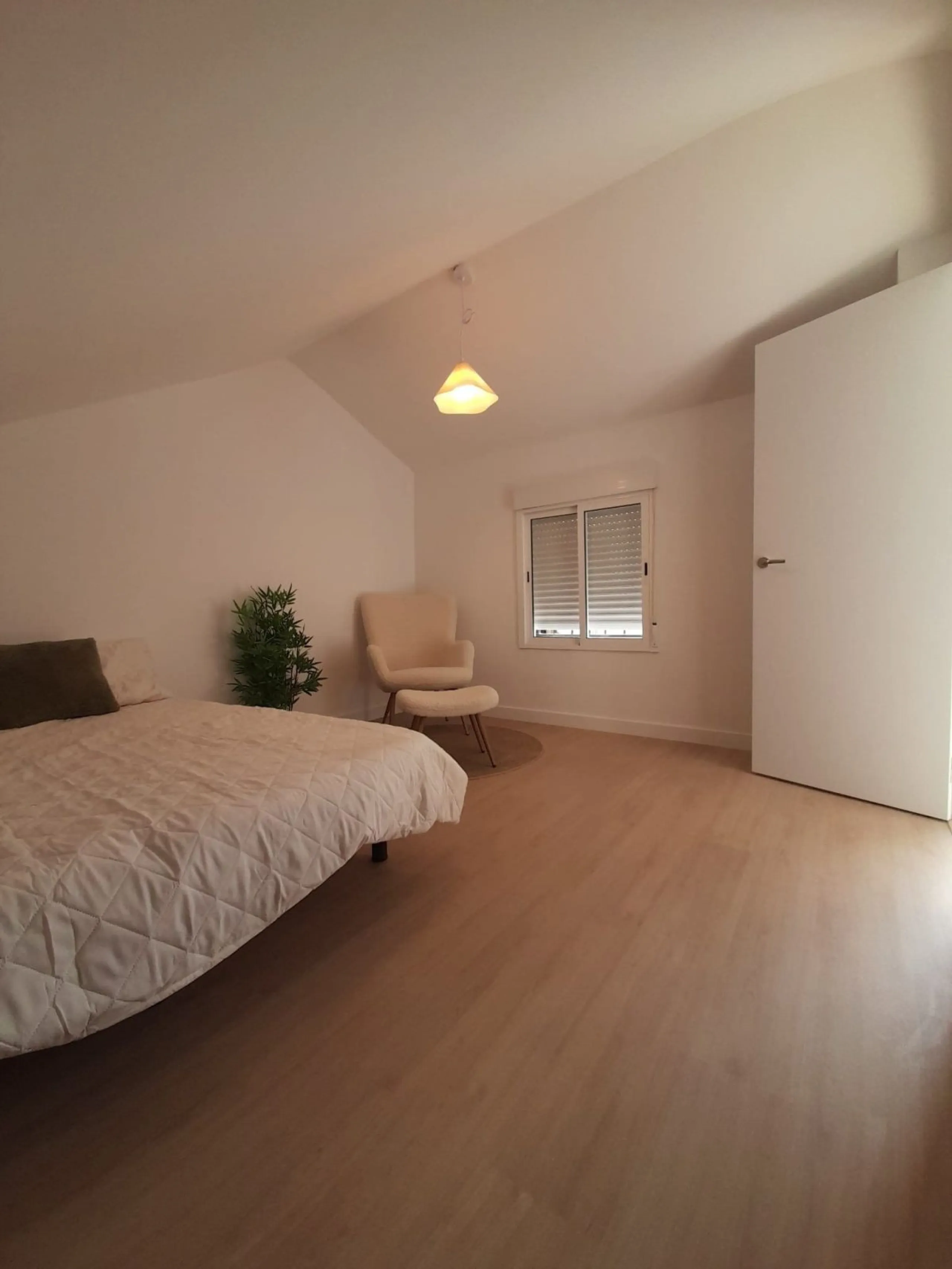 Duplex with private terrace, parking space and storage room in Málaga city