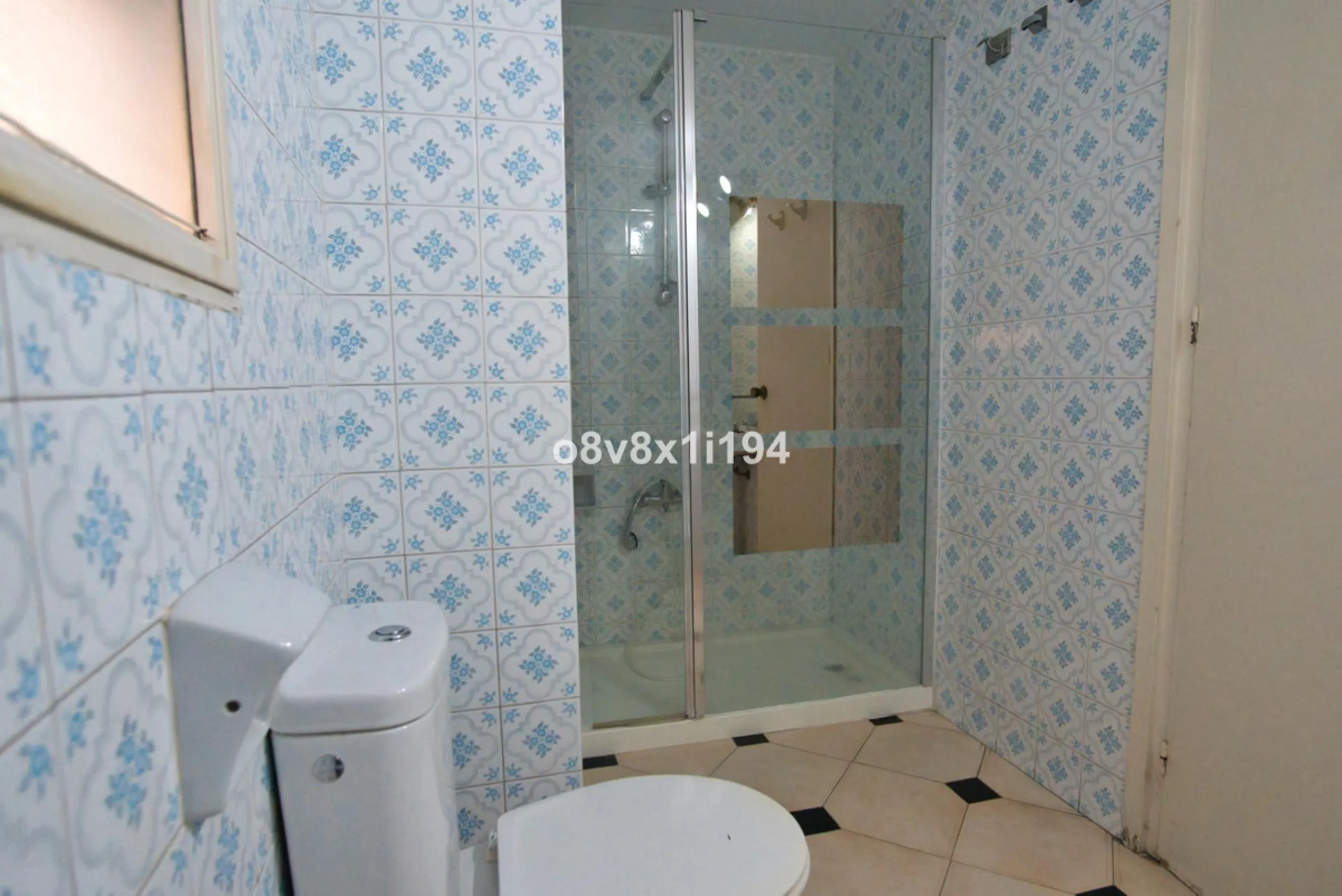 Apartment - Middle Floor Apartment в продаже в Málaga, Málaga. В доме 3 спален и 1 ванных комнат. Площадь дома 86 м²