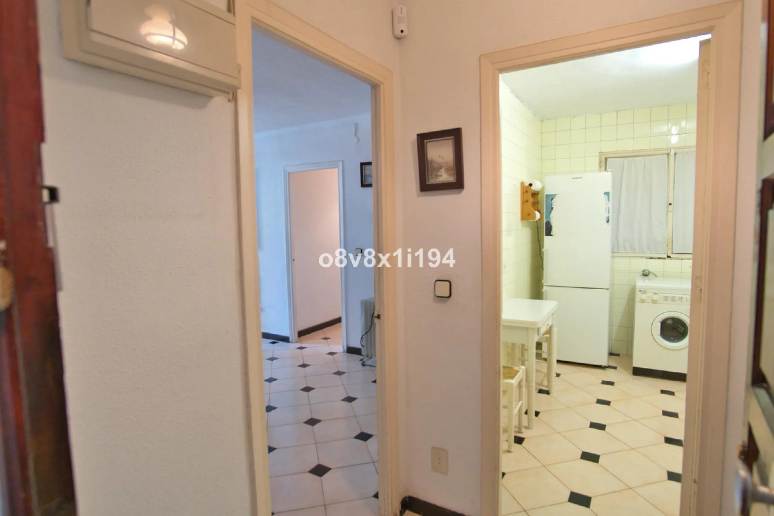 Apartment - Middle Floor Apartment в продаже в Málaga, Málaga. В доме 3 спален и 1 ванных комнат. Площадь дома 86 м²