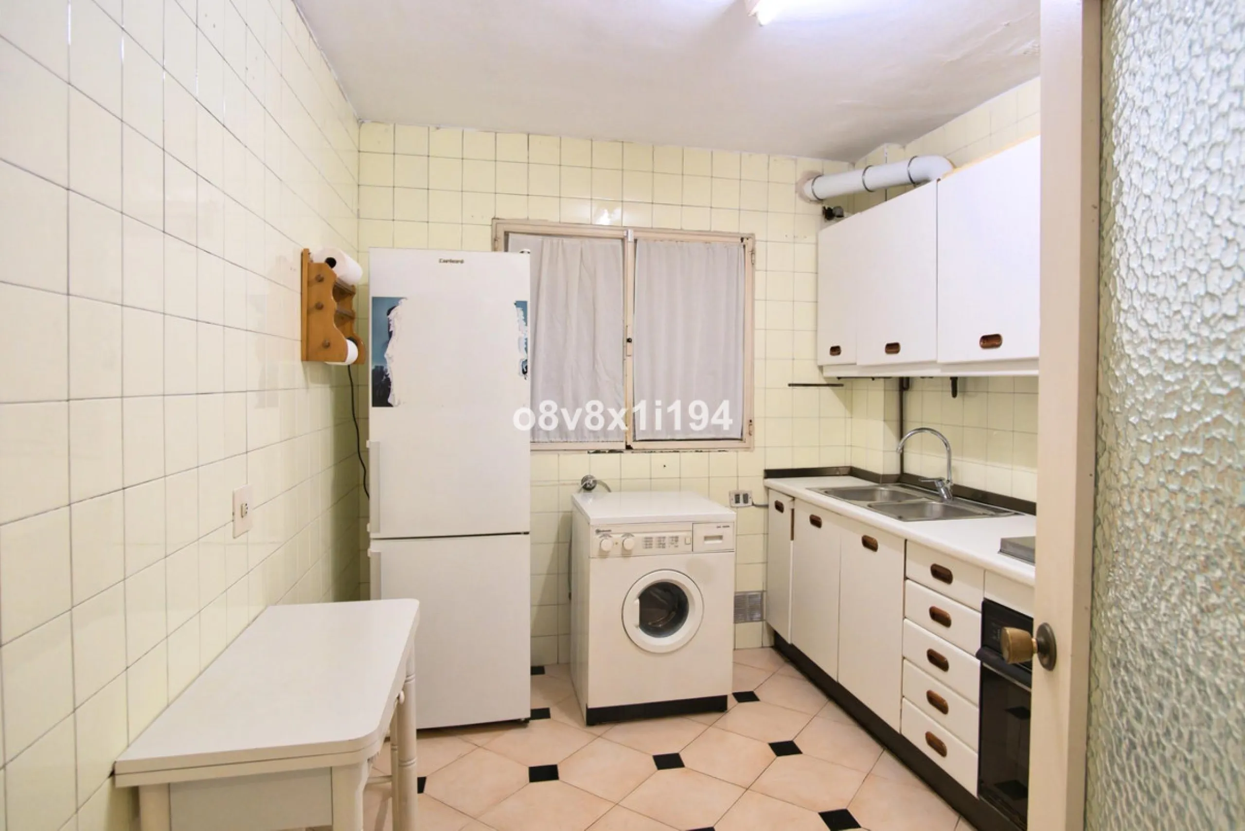 Apartment - Middle Floor Apartment в продаже в Málaga, Málaga. В доме 3 спален и 1 ванных комнат. Площадь дома 86 м²