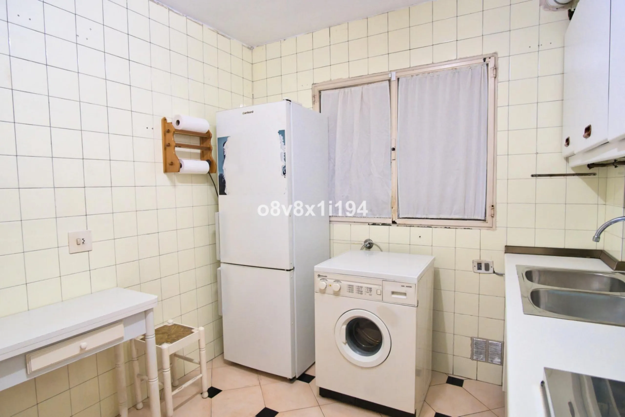 Apartment - Middle Floor Apartment в продаже в Málaga, Málaga. В доме 3 спален и 1 ванных комнат. Площадь дома 86 м²