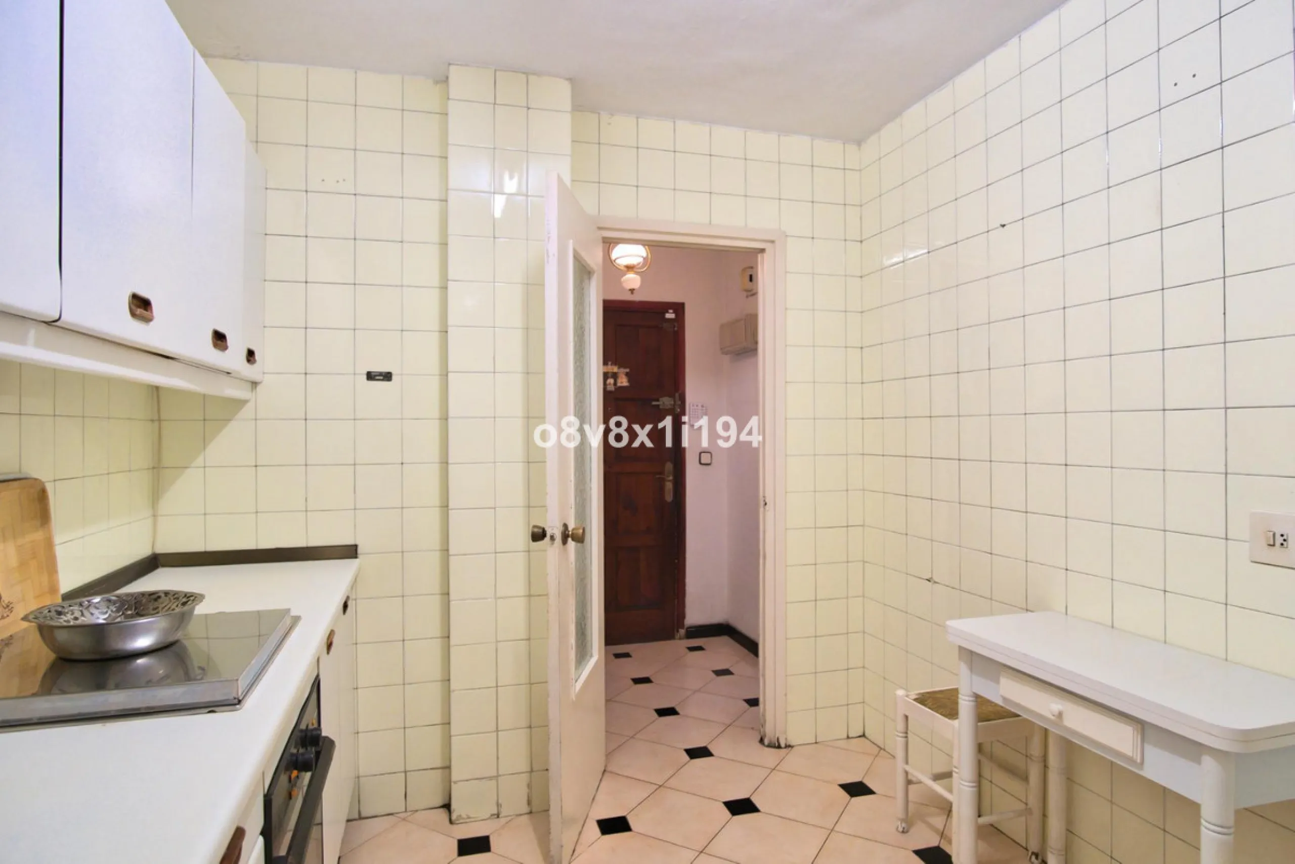 Apartment - Middle Floor Apartment в продаже в Málaga, Málaga. В доме 3 спален и 1 ванных комнат. Площадь дома 86 м²