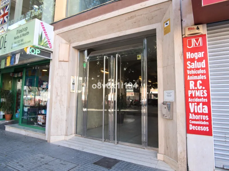 Apartment - Middle Floor Apartment в продаже в Málaga, Málaga. В доме 3 спален и 1 ванных комнат. Площадь дома 86 м²