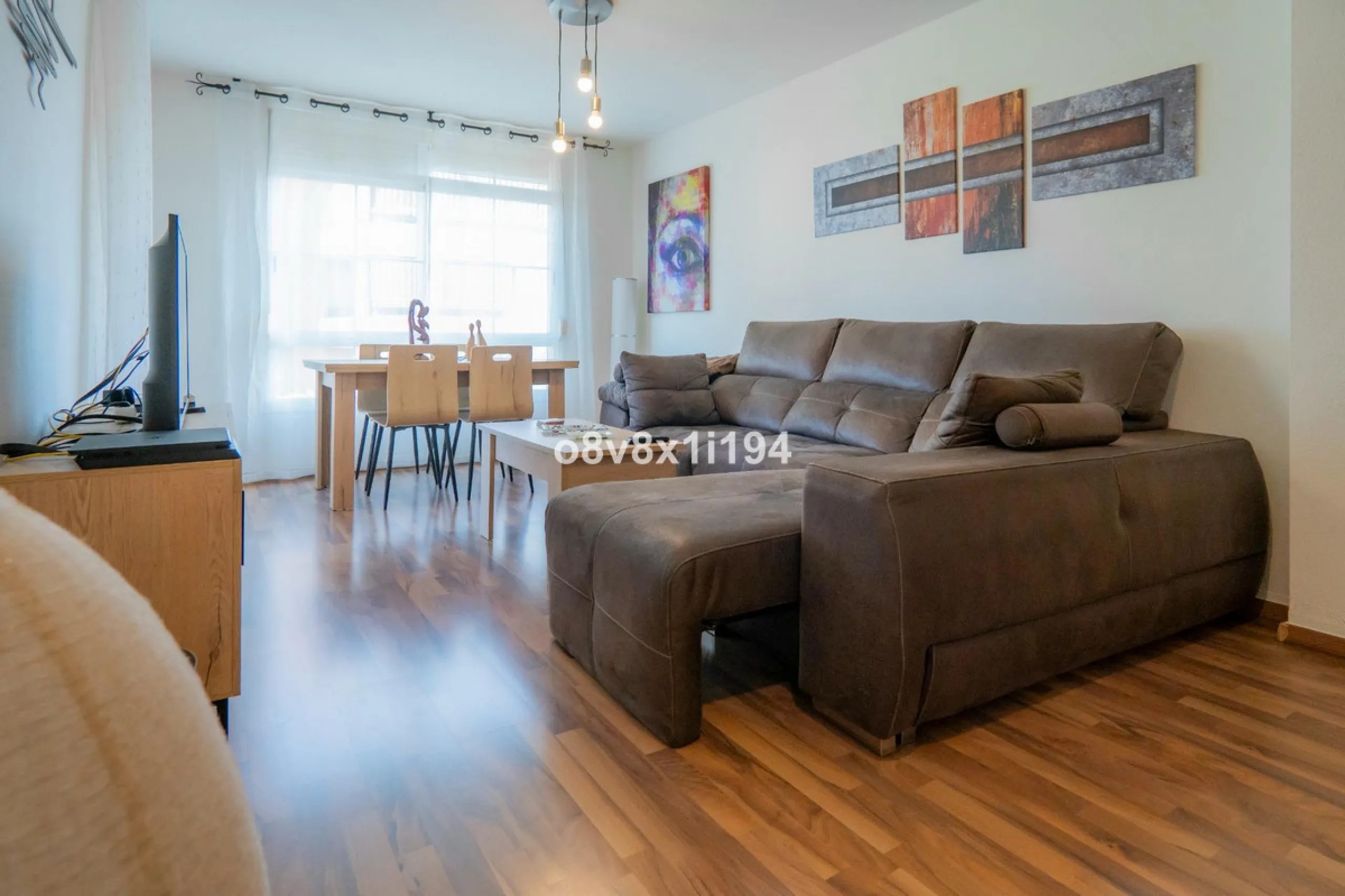 Bright and comfortable apartment in the heart of Teatinos!