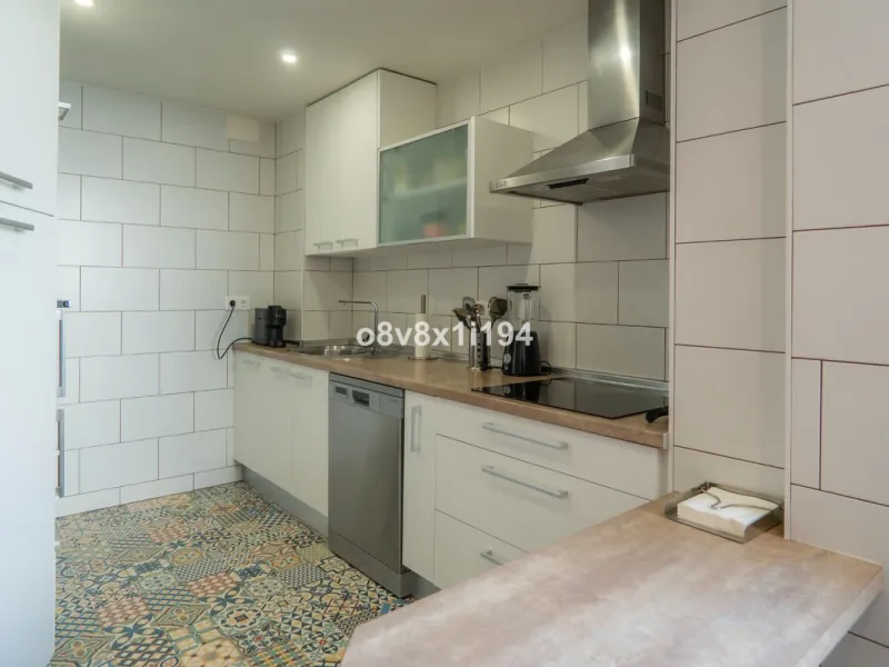 Bright and comfortable apartment in the heart of Teatinos!
