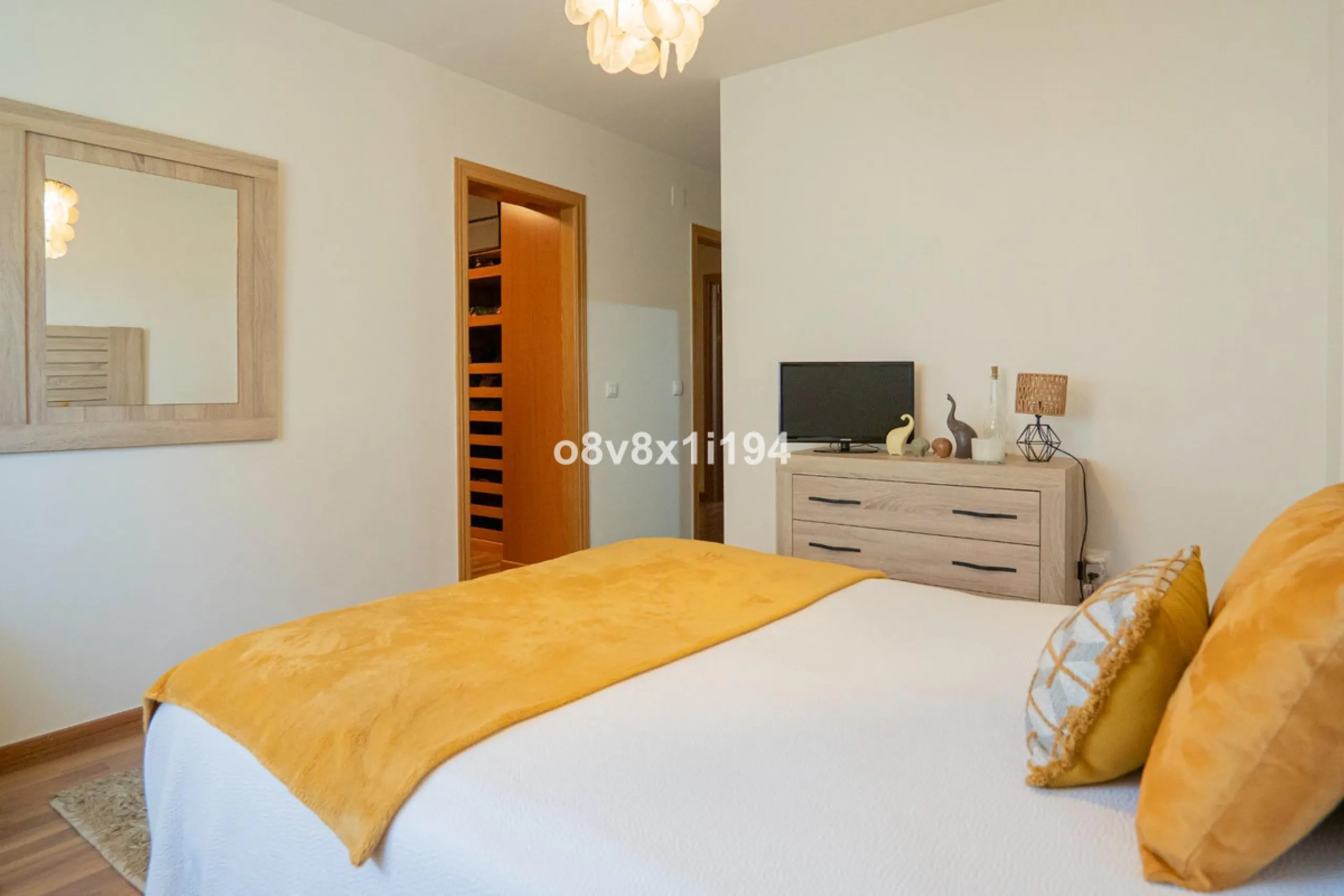Bright and comfortable apartment in the heart of Teatinos!