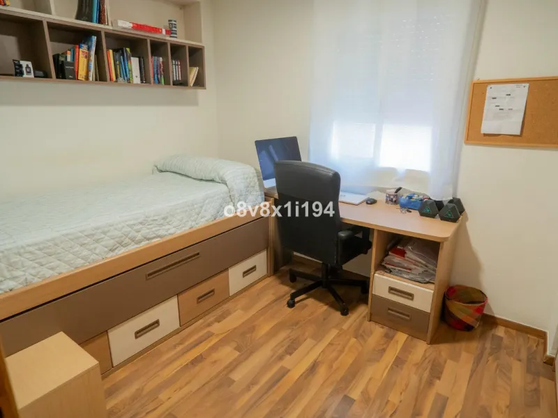 Bright and comfortable apartment in the heart of Teatinos!