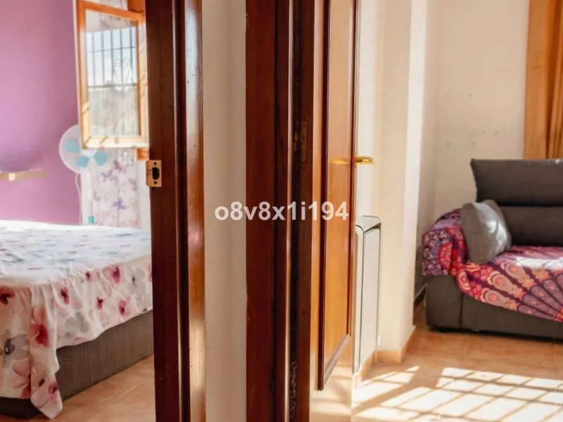 House - Detached Villa в продаже в Rincón de la Victoria, Málaga. В доме 11 спален и 5 ванных комнат. Площадь дома 432 м². Площадь участка 695 м²