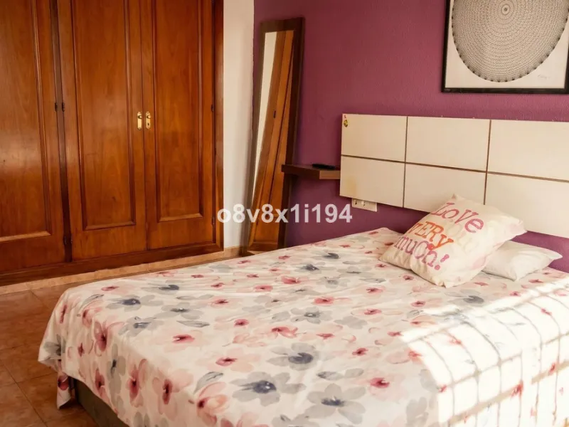 House - Detached Villa в продаже в Rincón de la Victoria, Málaga. В доме 11 спален и 5 ванных комнат. Площадь дома 432 м². Площадь участка 695 м²