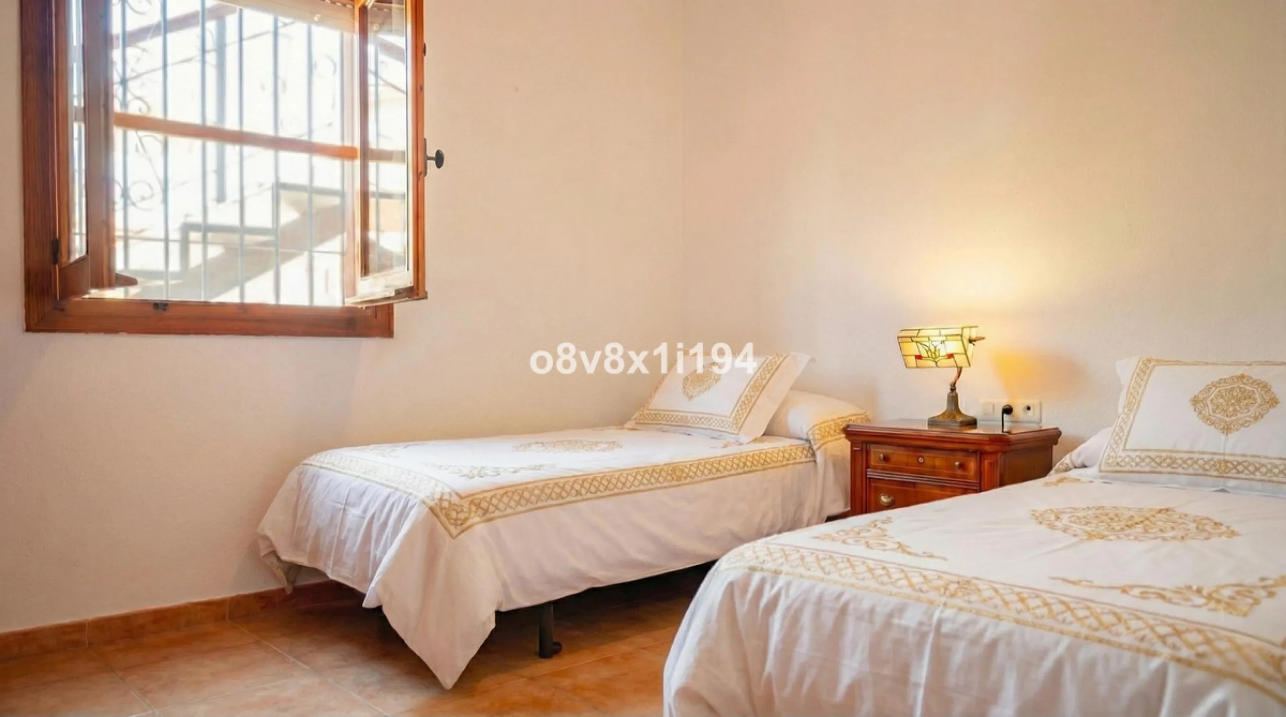 House - Detached Villa в продаже в Rincón de la Victoria, Málaga. В доме 11 спален и 5 ванных комнат. Площадь дома 432 м². Площадь участка 695 м²