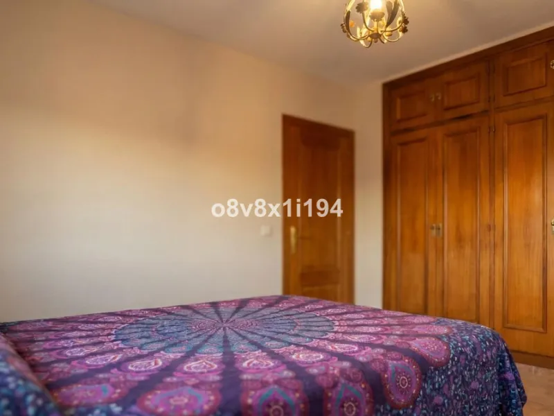 House - Detached Villa в продаже в Rincón de la Victoria, Málaga. В доме 11 спален и 5 ванных комнат. Площадь дома 432 м². Площадь участка 695 м²
