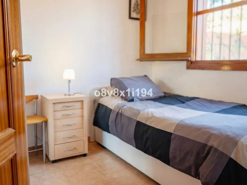 House - Detached Villa в продаже в Rincón de la Victoria, Málaga. В доме 11 спален и 5 ванных комнат. Площадь дома 432 м². Площадь участка 695 м²